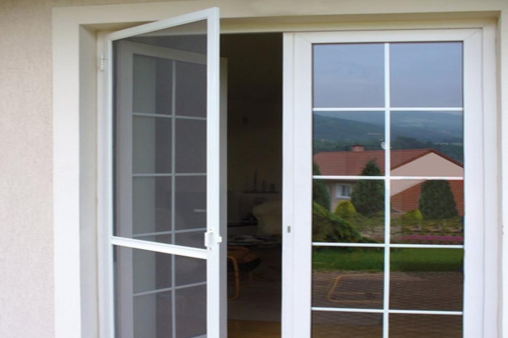 Dveřní otvíravé síto proti hmyzu