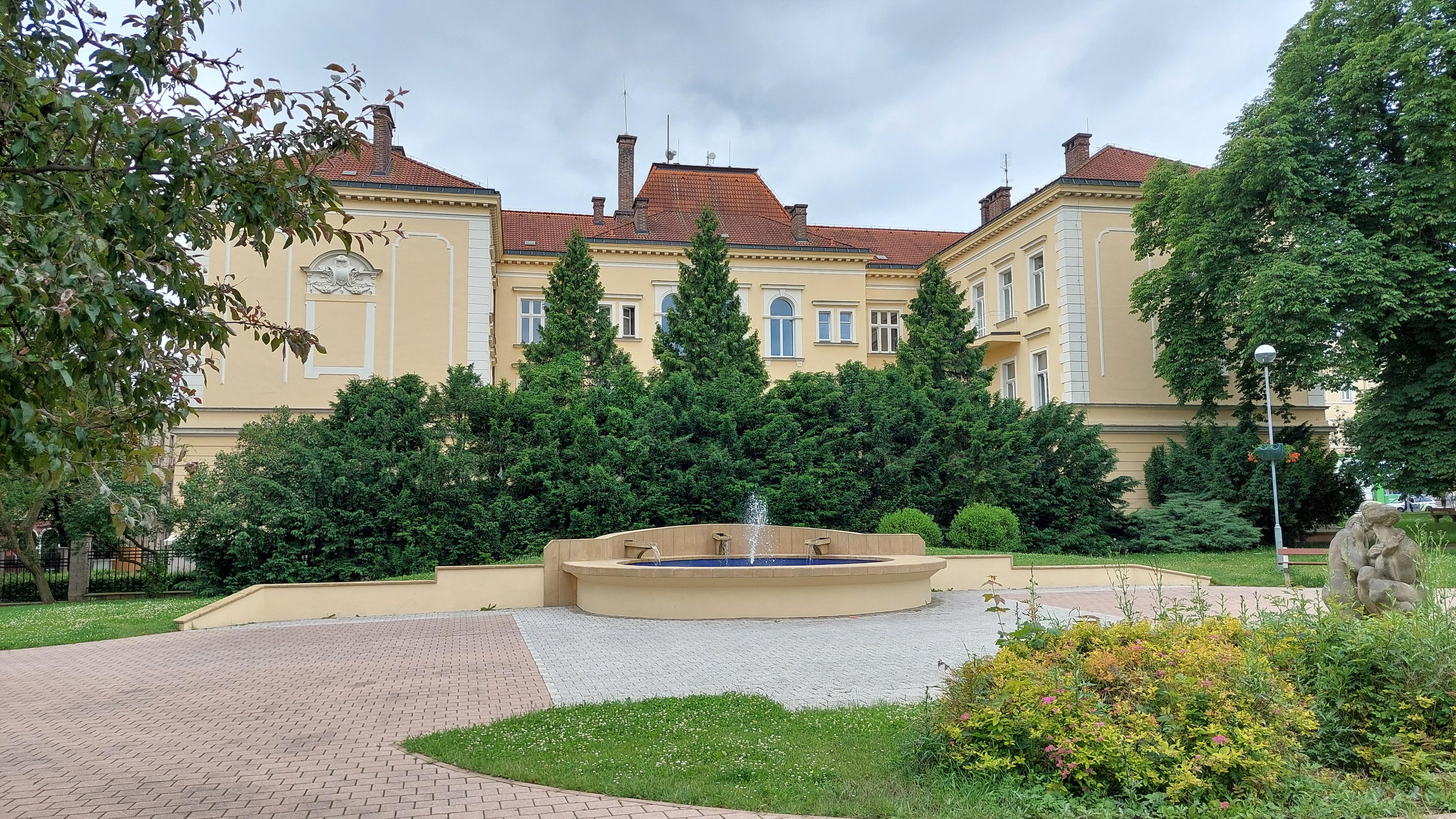 Úřad pro zastupování státu ve věcech majetkových - Odloučené pracoviště Teplice foto 3