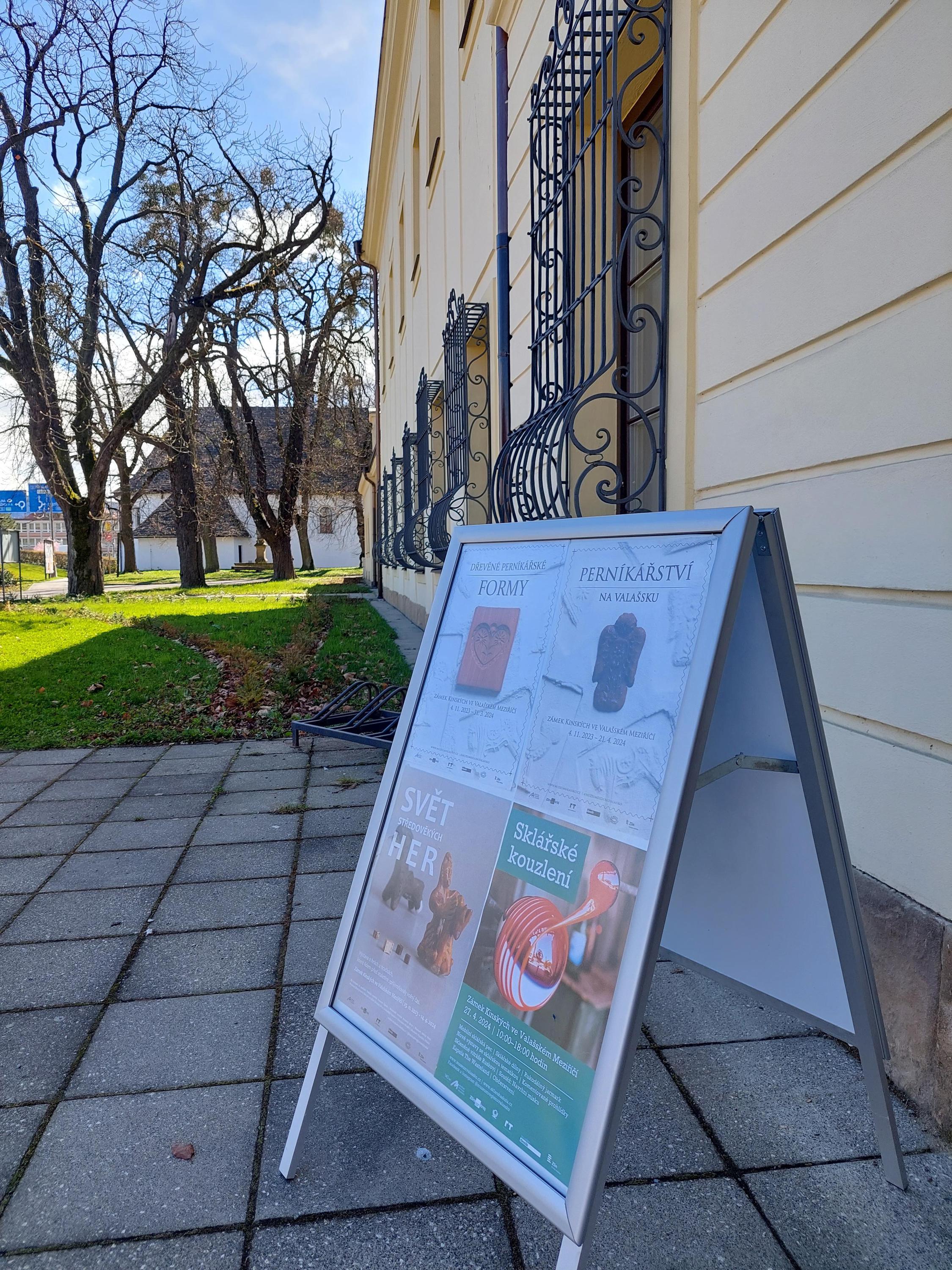 Zámek Kinských – Muzeum regionu Valašsko