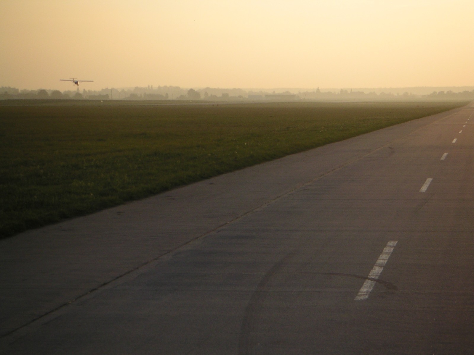 Letiště Mnichovo Hradiště foto 3