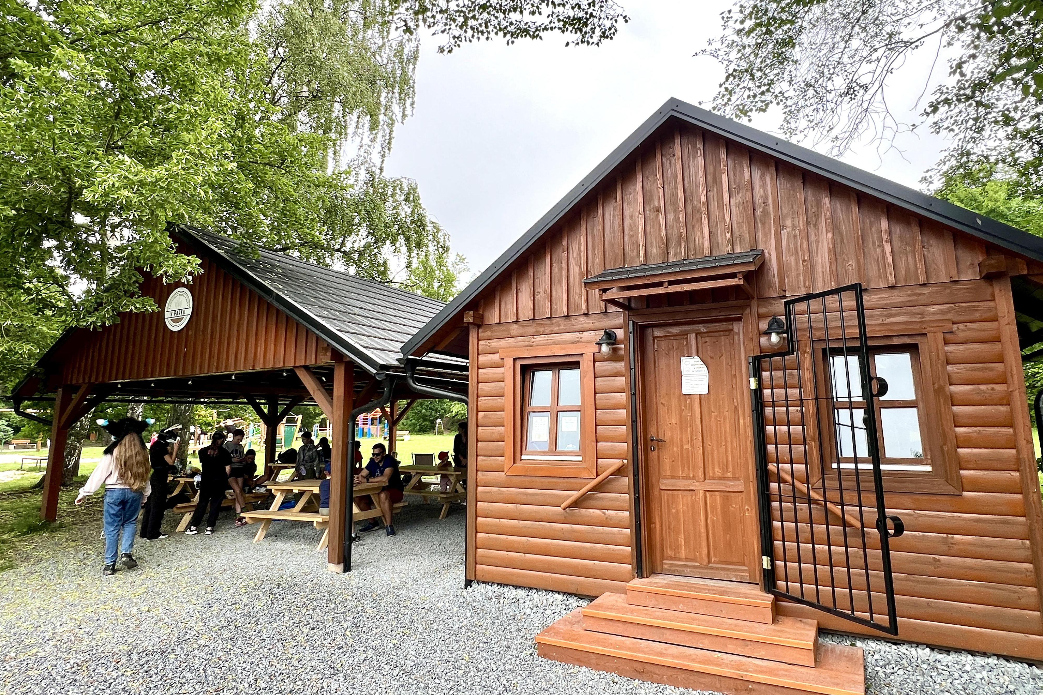 Kavárna - Bistro - Bar V Parku