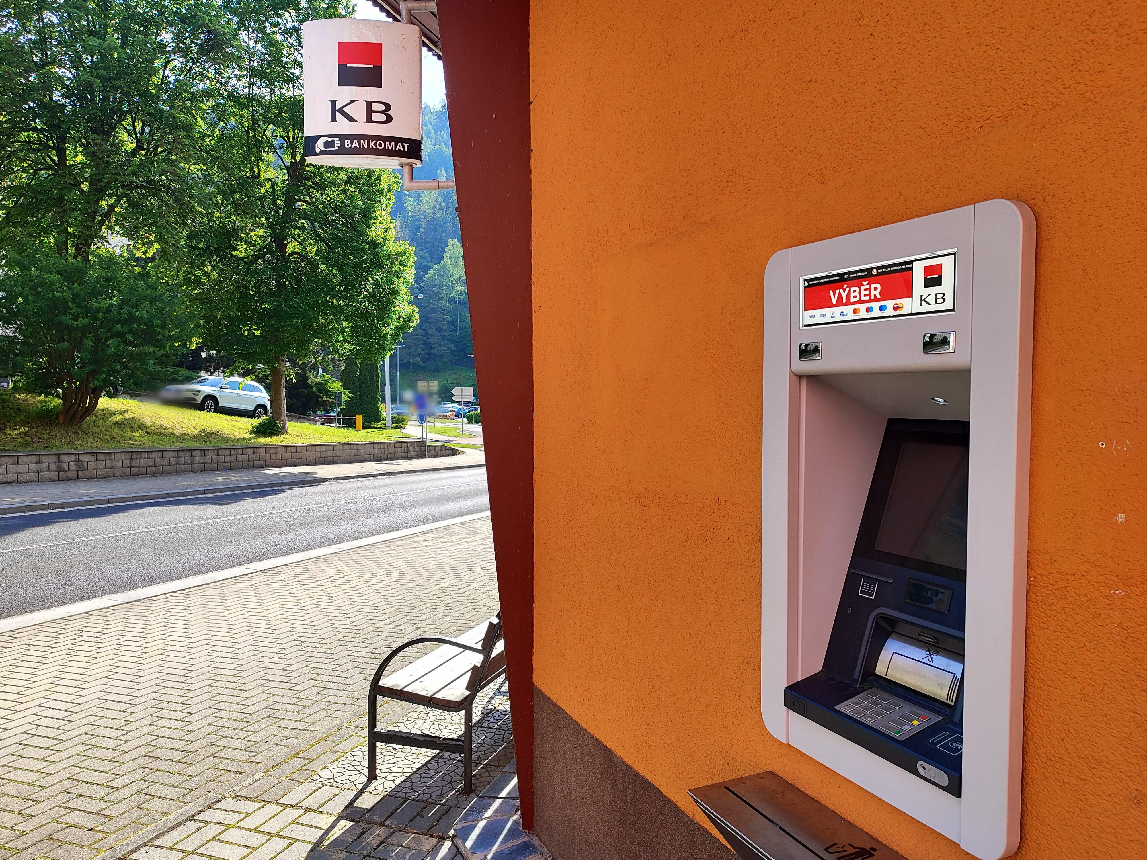 Bankomat Komerční banky foto 2