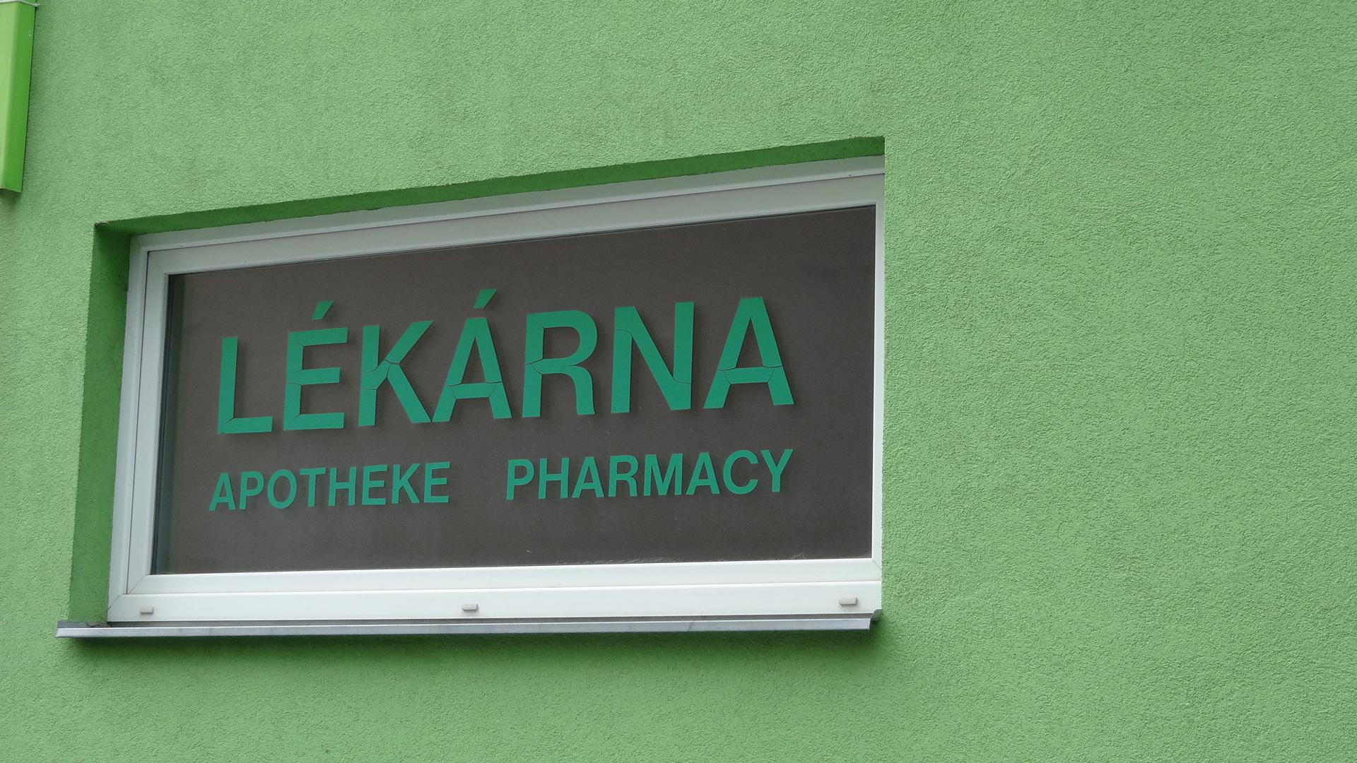 LÉKÁRNA U ZLATÉ HUSY foto 3