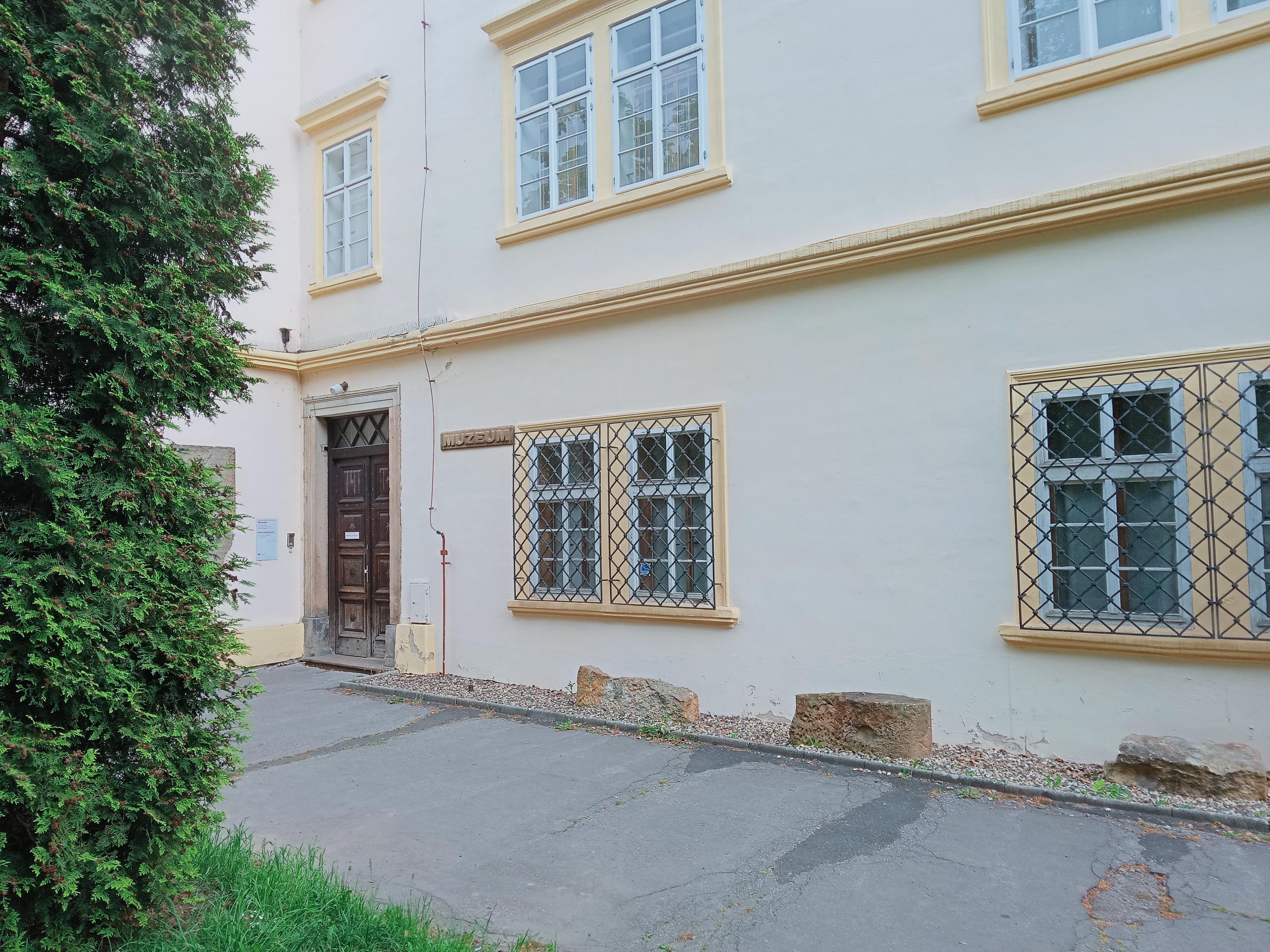 Knihovna Oblastního muzea v Chomutově foto 5