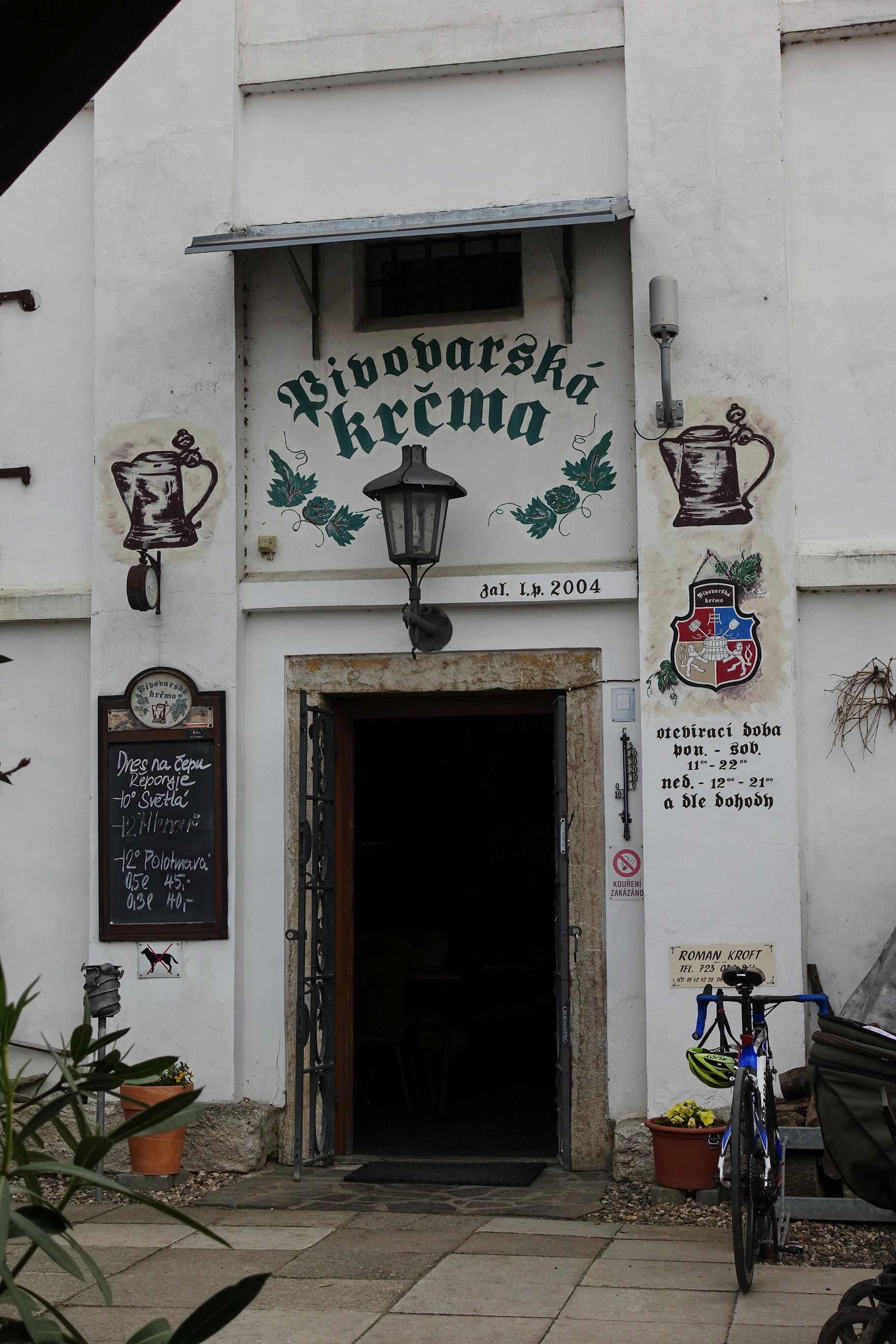 Pivovarská Krčma Chýně foto 2