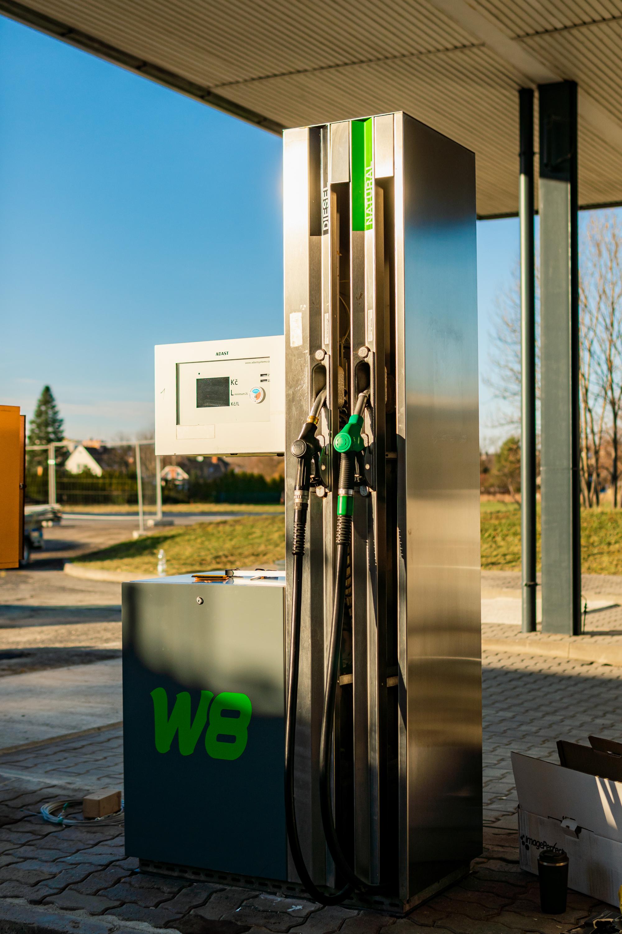 W8 foto 3