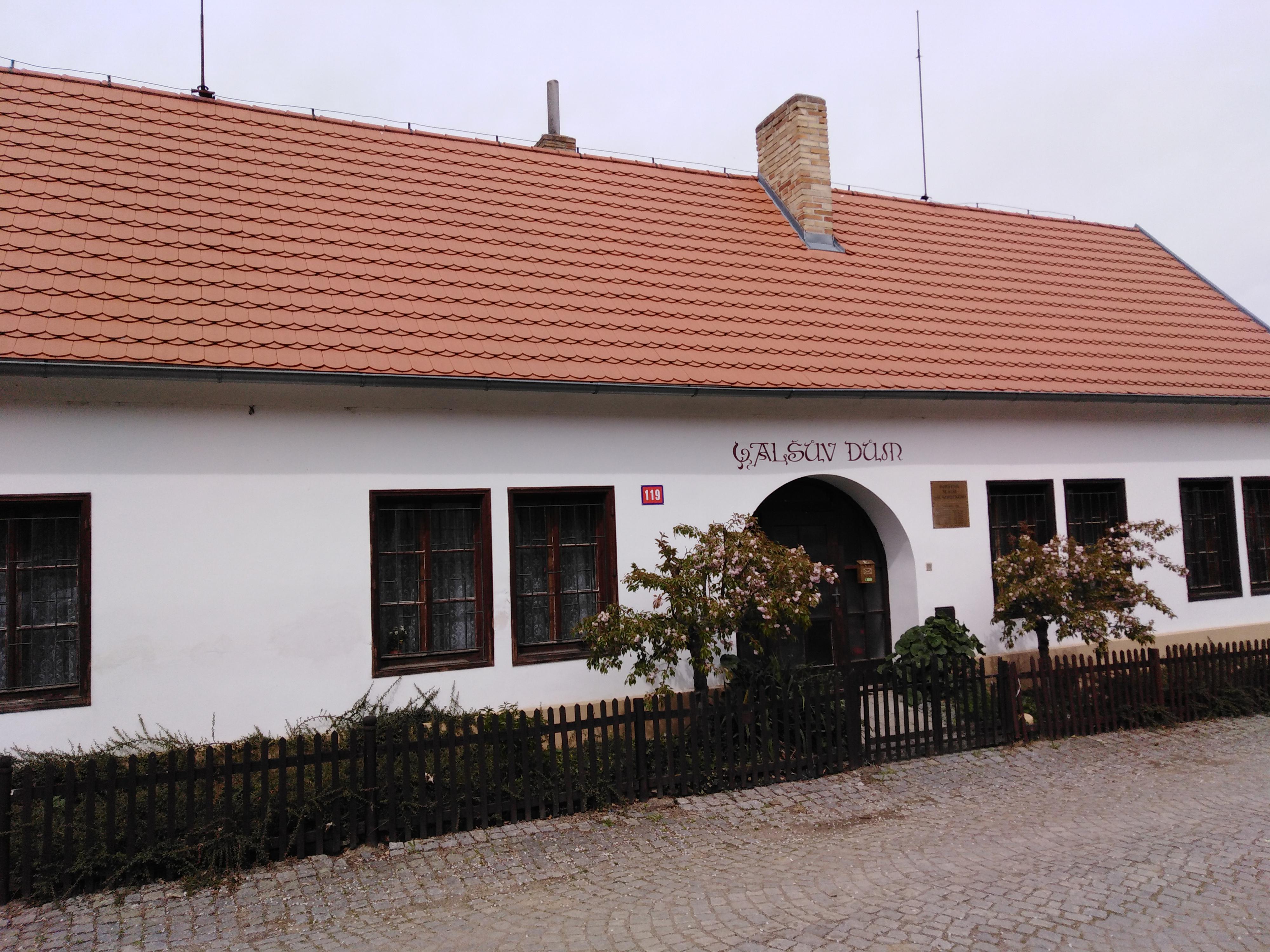 Památník Mikoláše Alše a Matěje Kopeckého foto 5