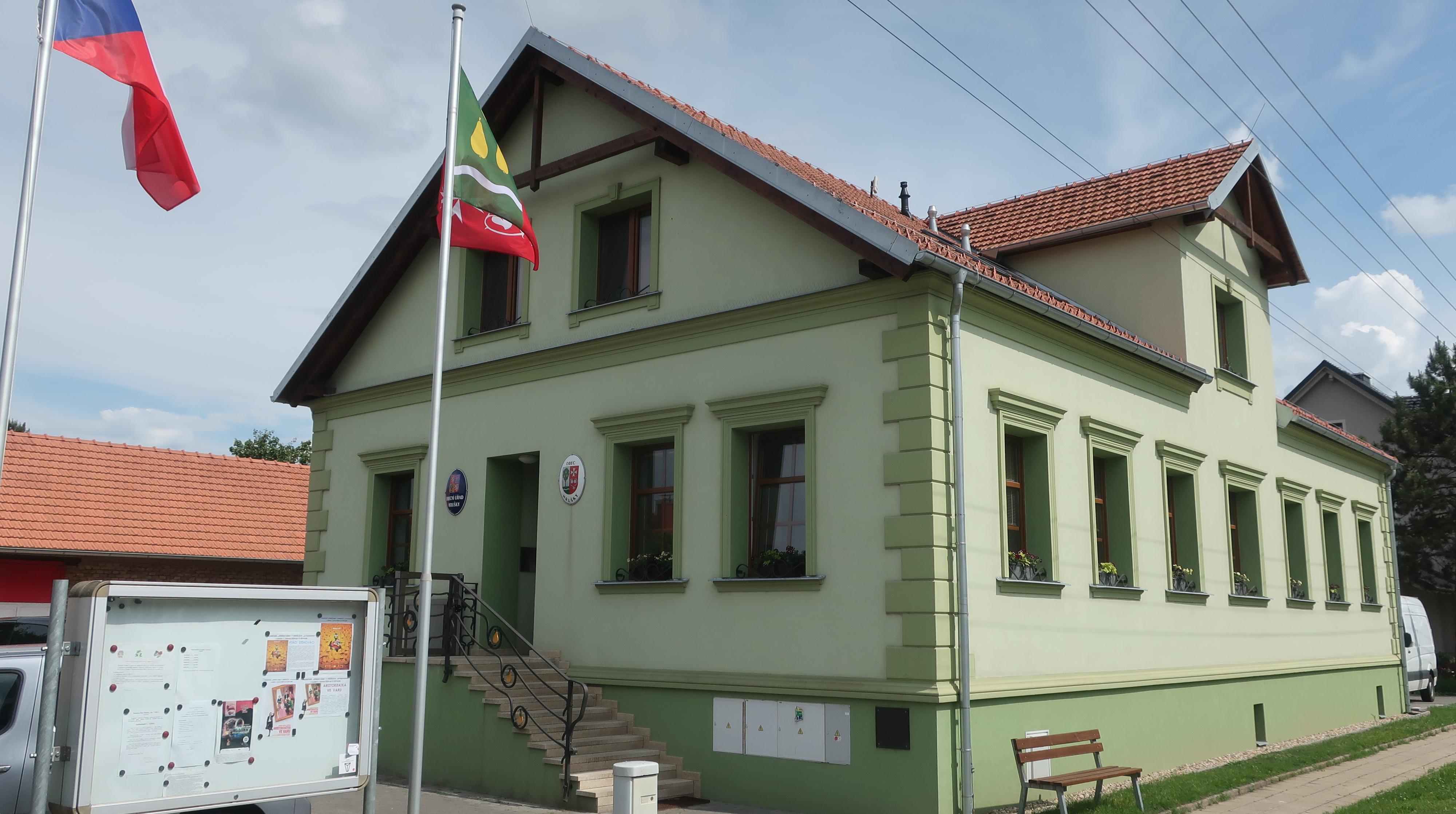 Hrušky - obecní úřad foto 2