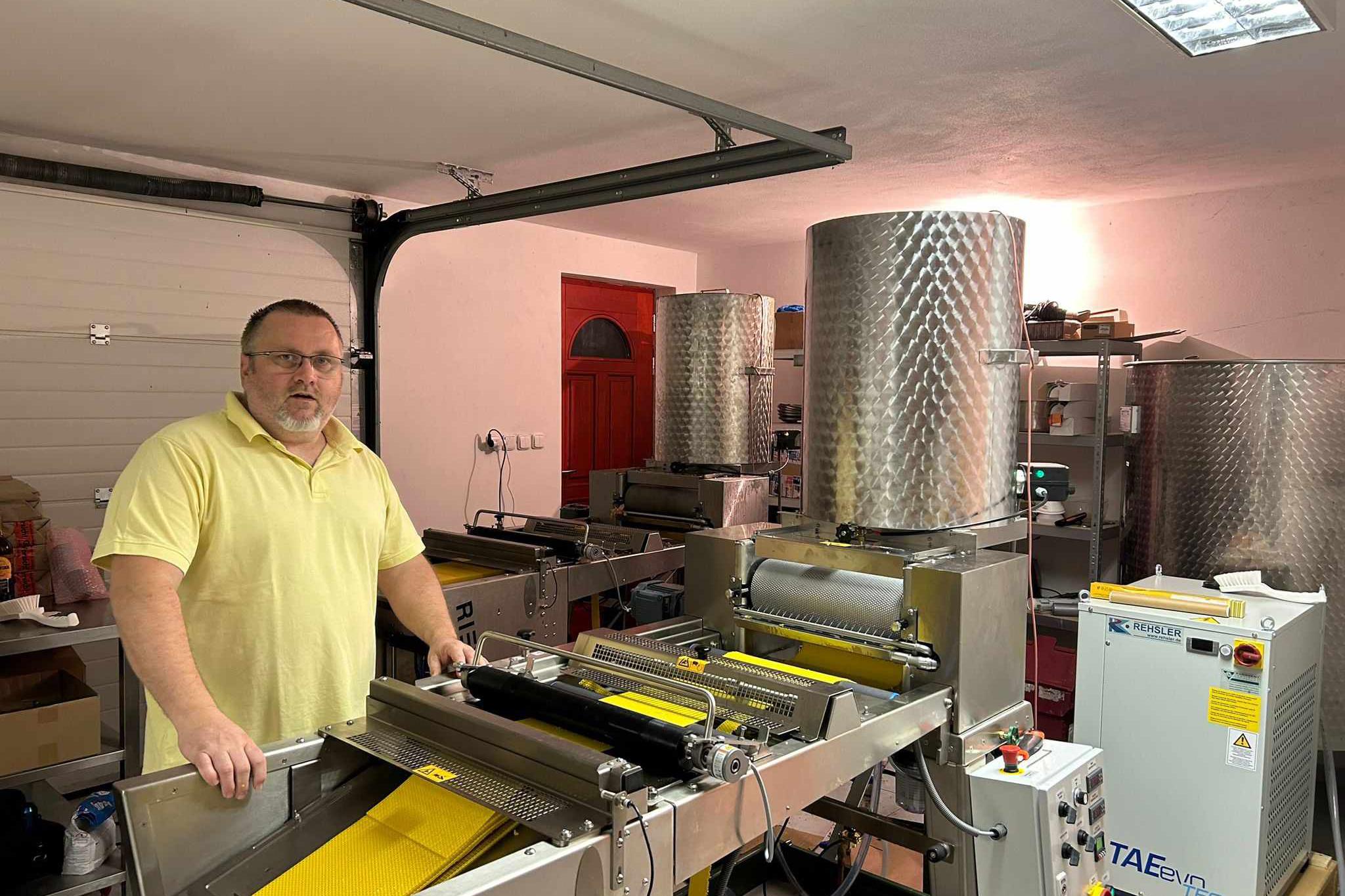 MEZISTĚNY Milan Majorenko