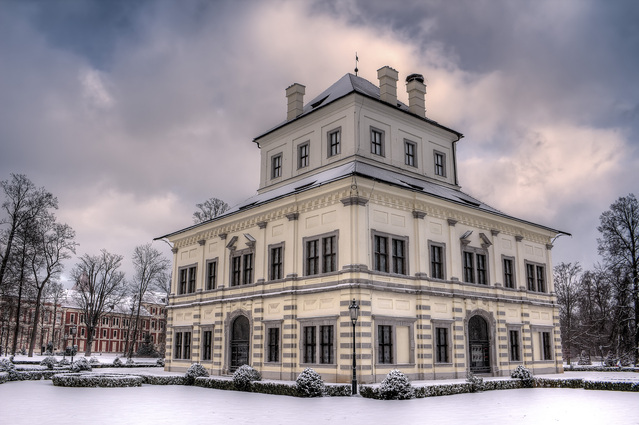 Letohrádek Ostrov foto 3