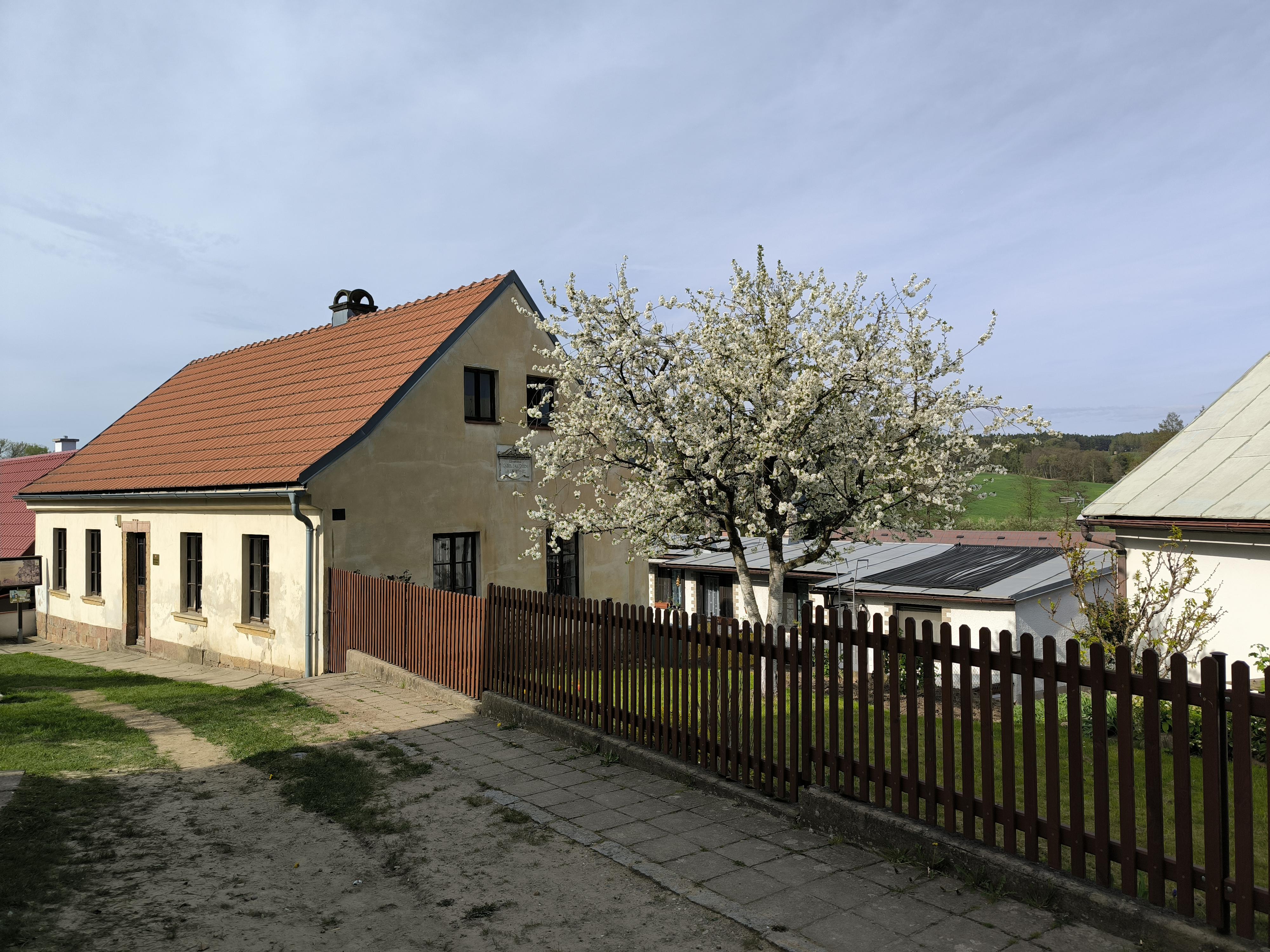 Památník Karla Jaromíra Erbena foto 3