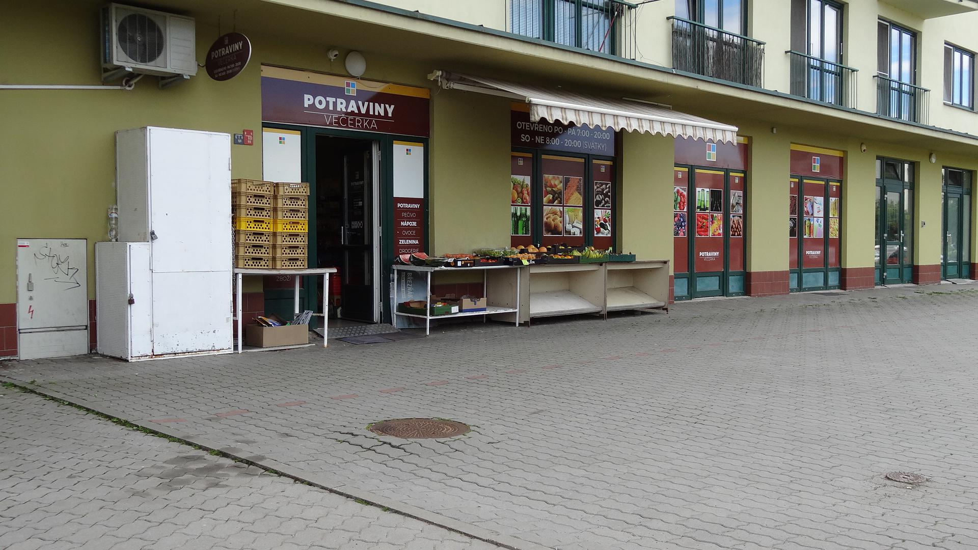 Potraviny - Večerka V Újezdech