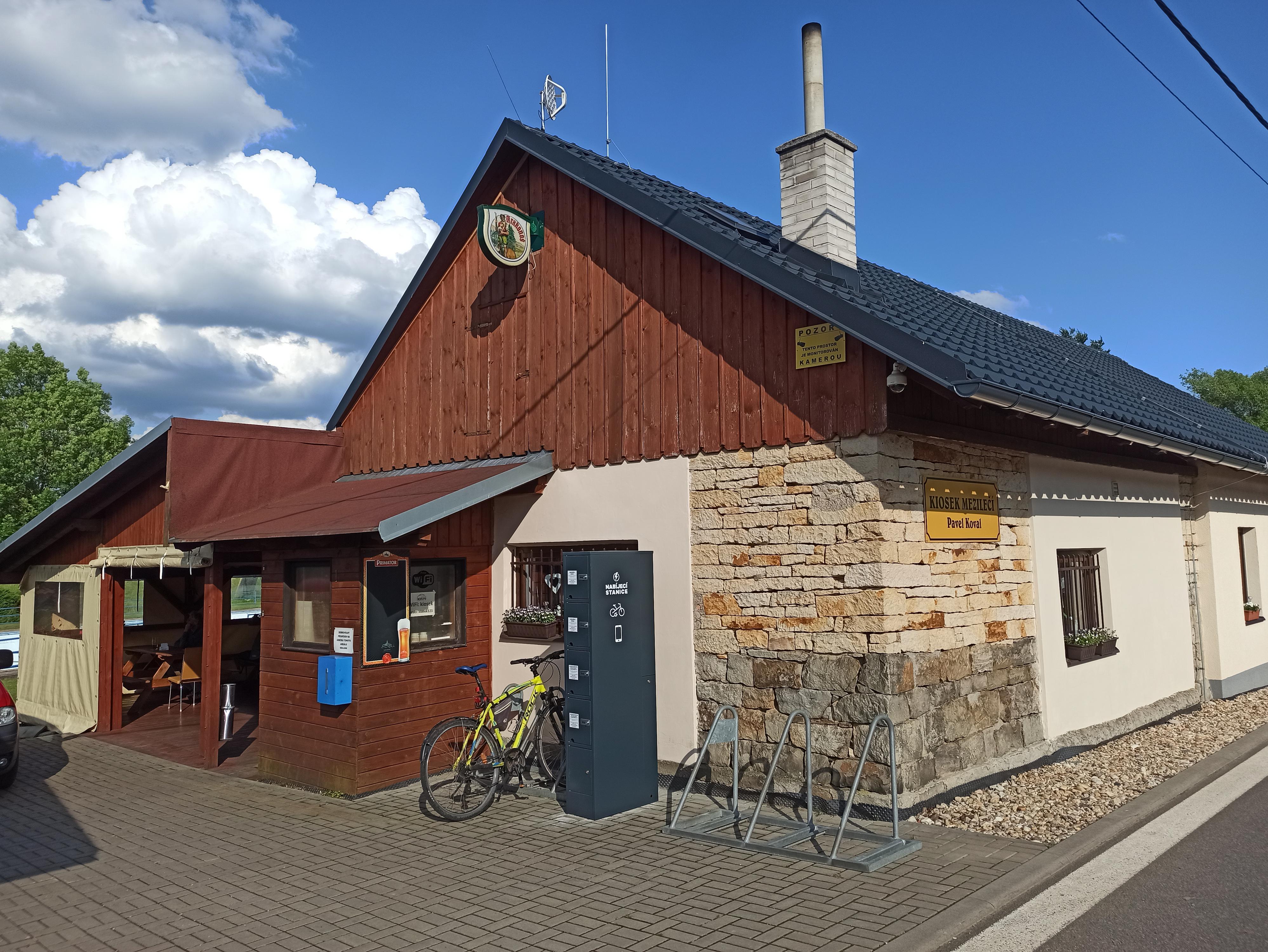 Kiosek Mezilečí