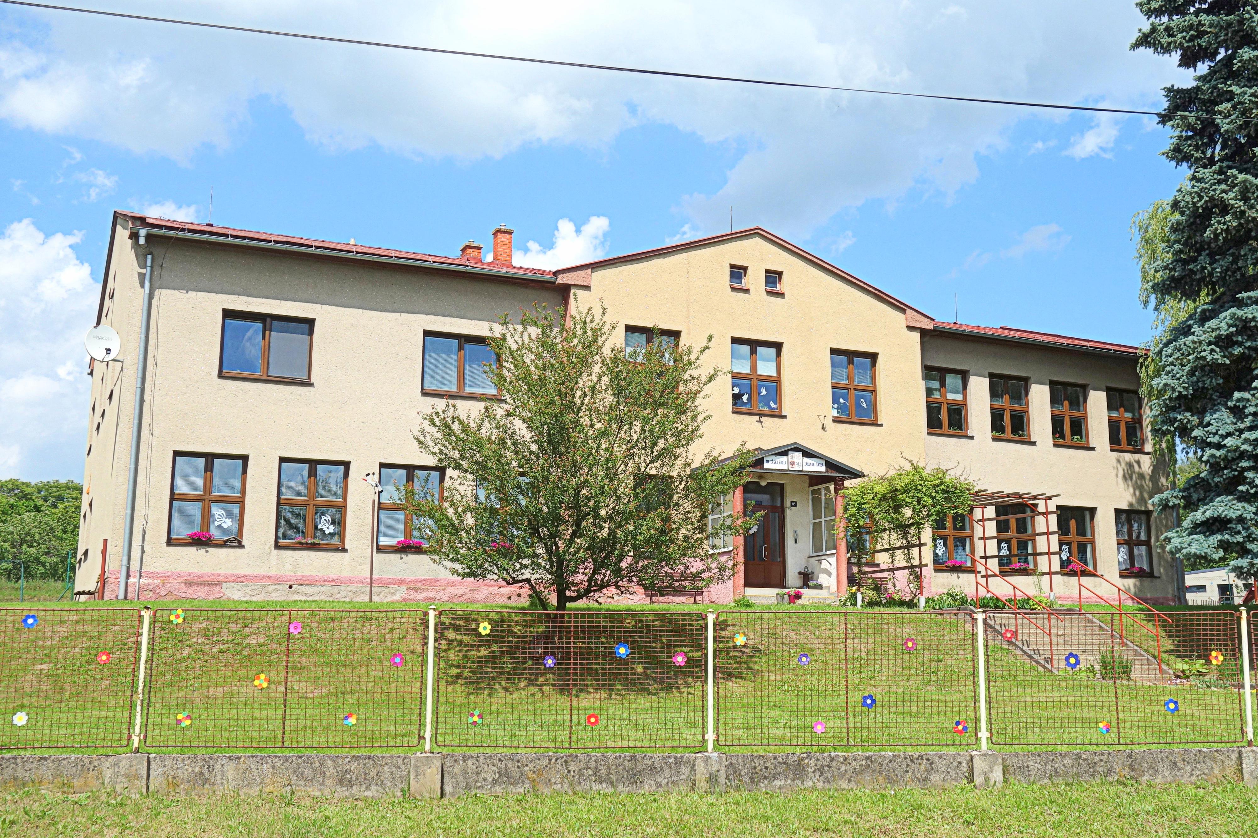 Základní škola Radešínská Svratka