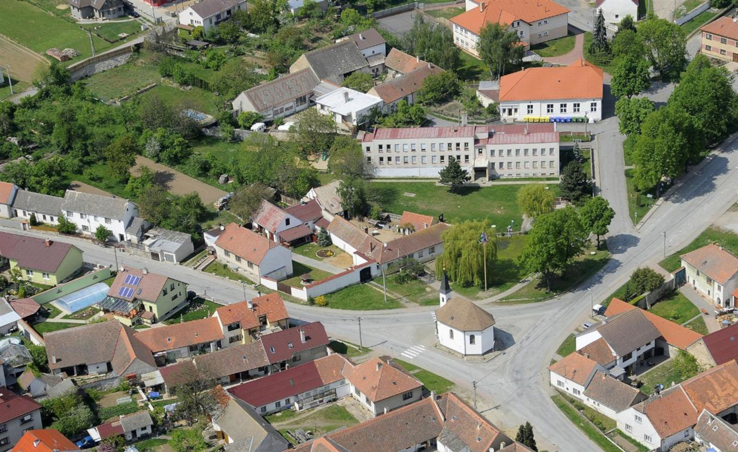 Obecní úřad Výčapy foto 4