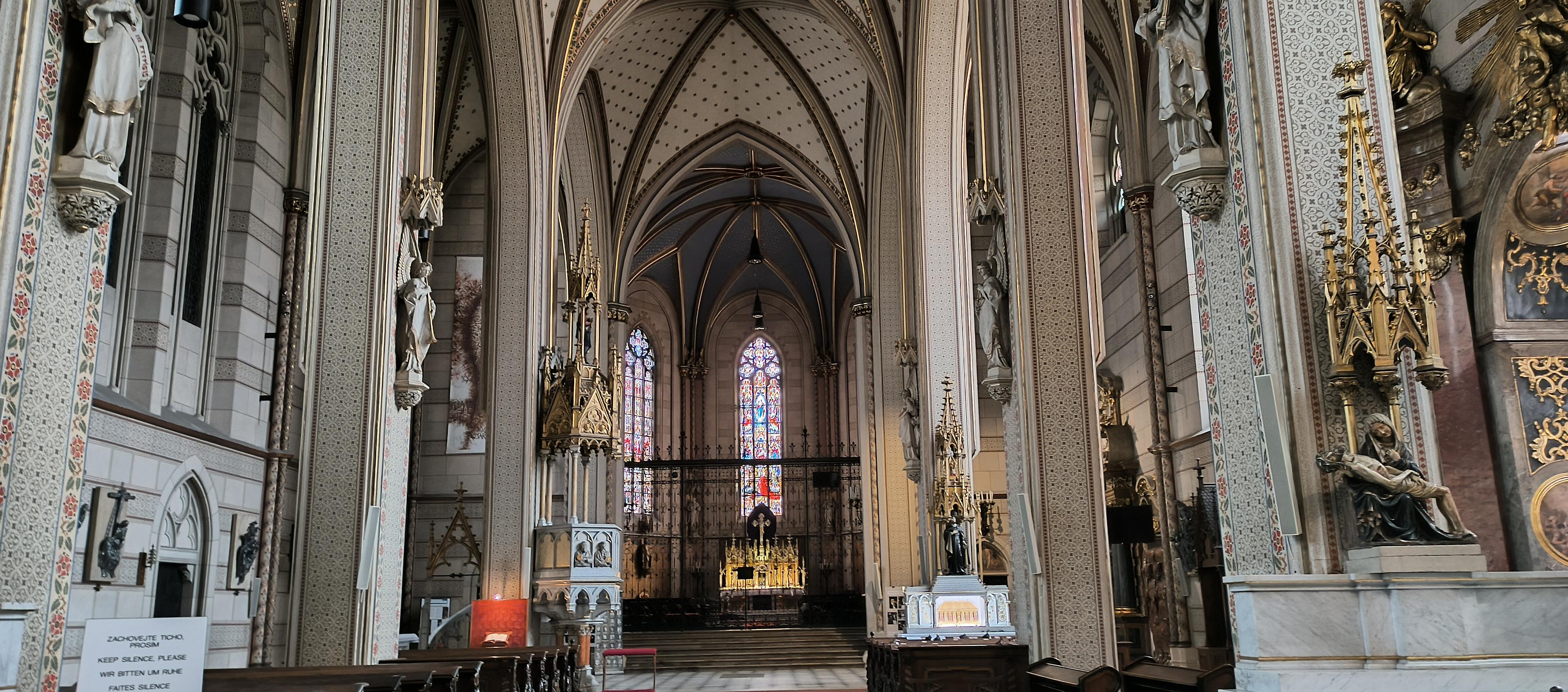 Římskokatolická farnost svatého Václava Olomouc foto 3