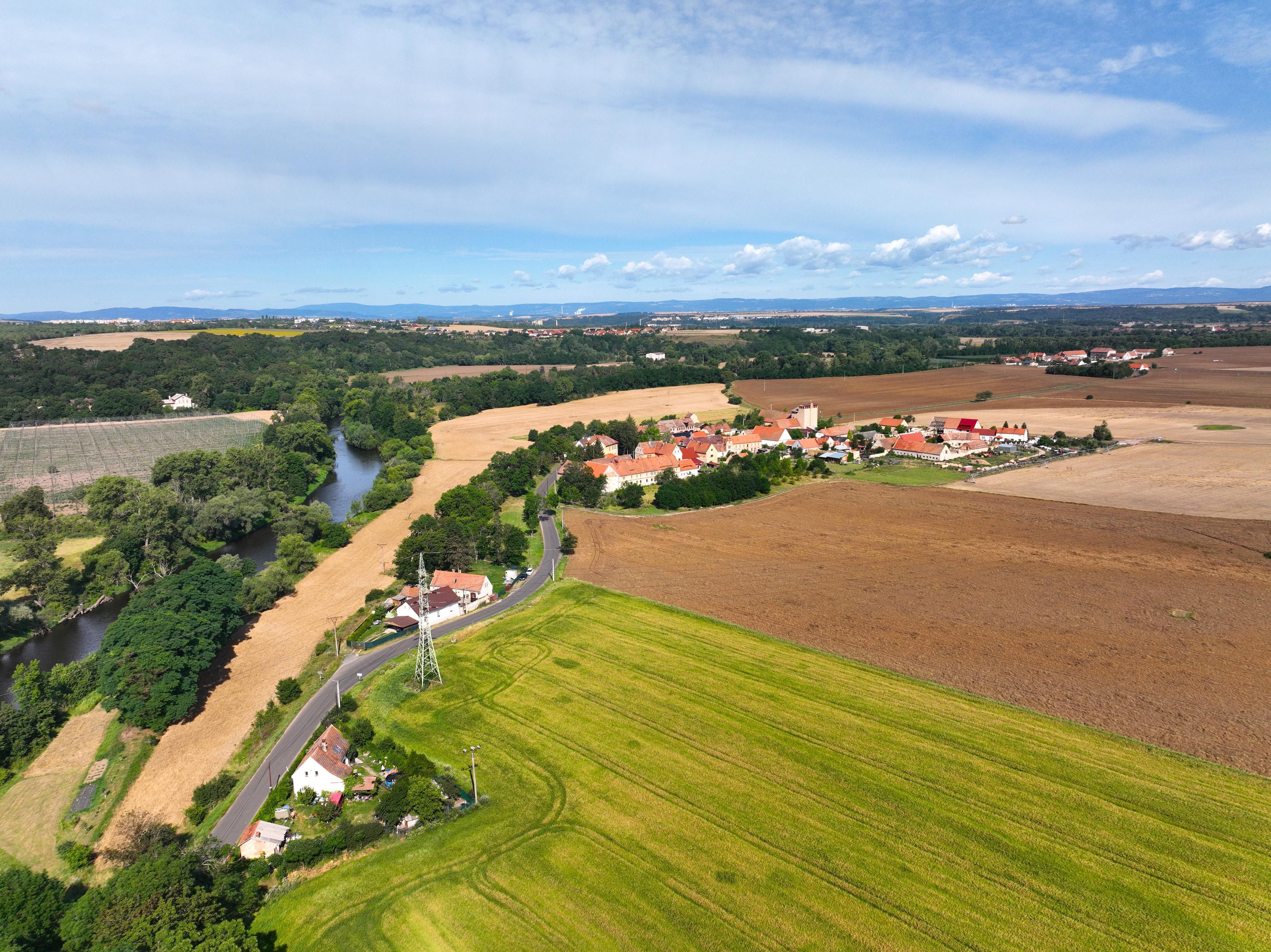 Zálužice - obecní úřad foto 4