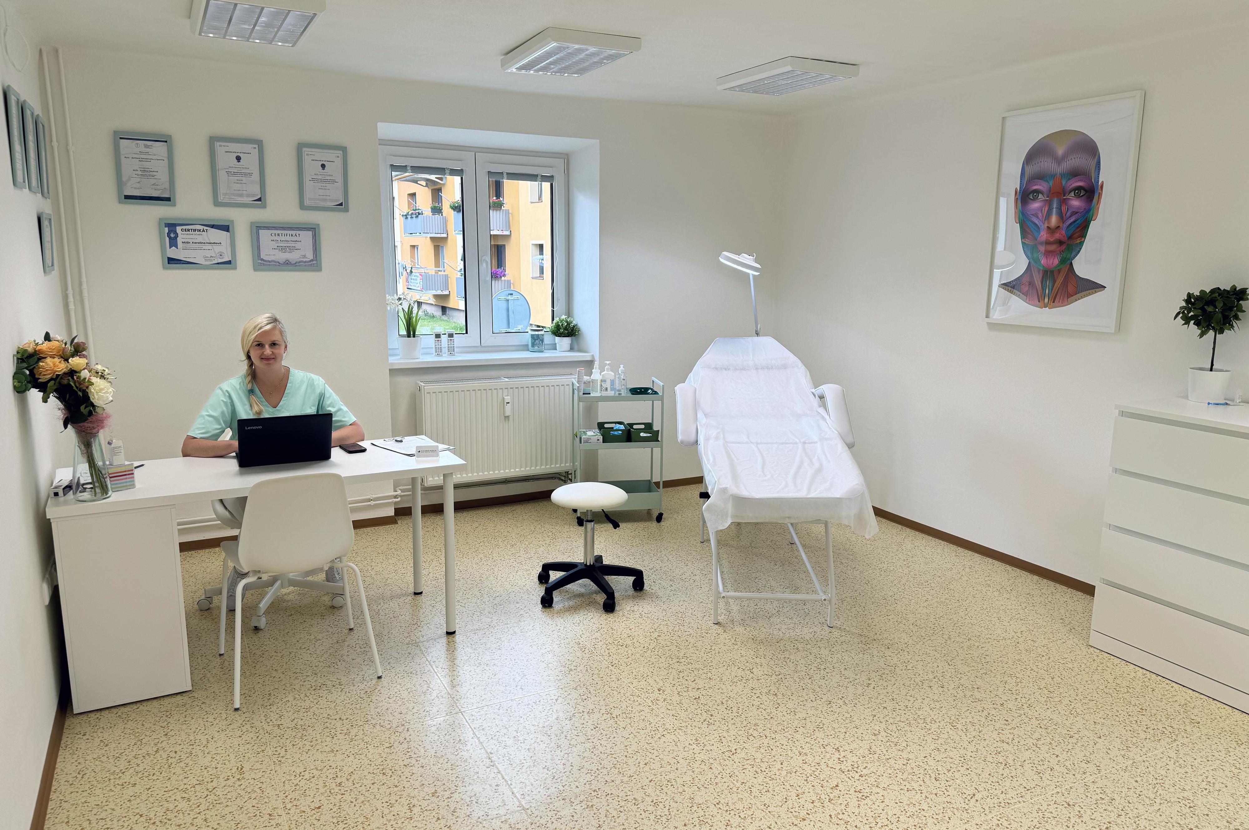 Elegance Medical - MUDr. Karolína Handlová