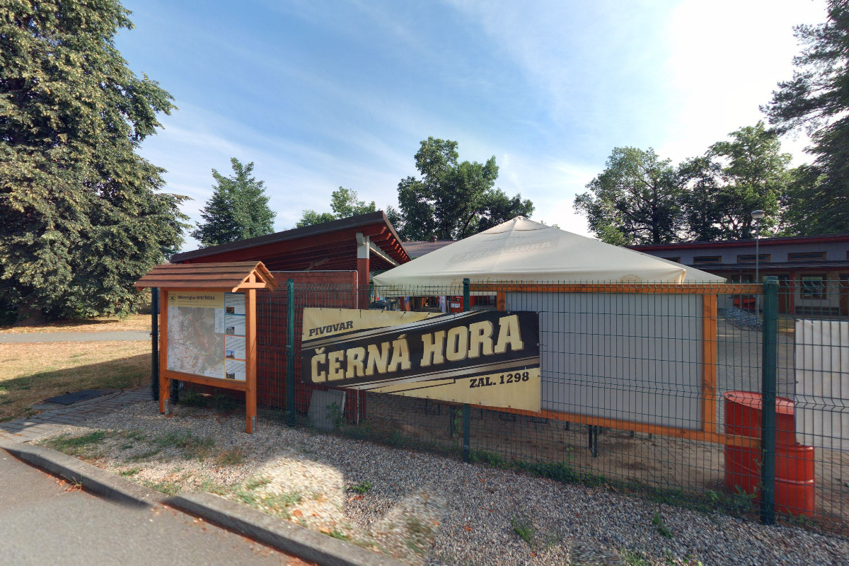 Nabíjecí stanice Na Hřišti