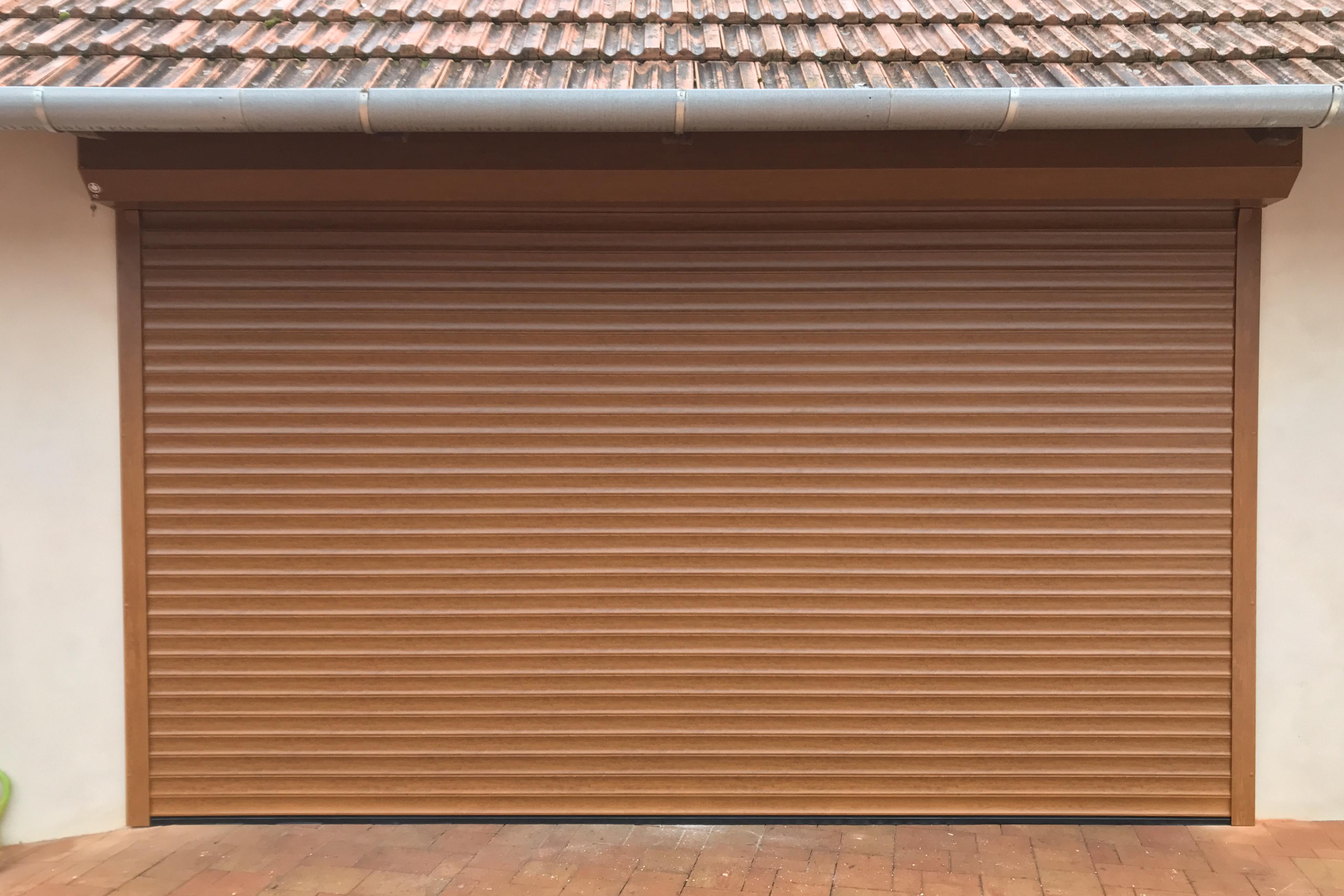 Rolovací garážová vrata