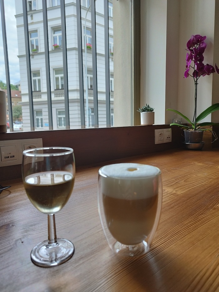 Kavárna Good Reason foto 3