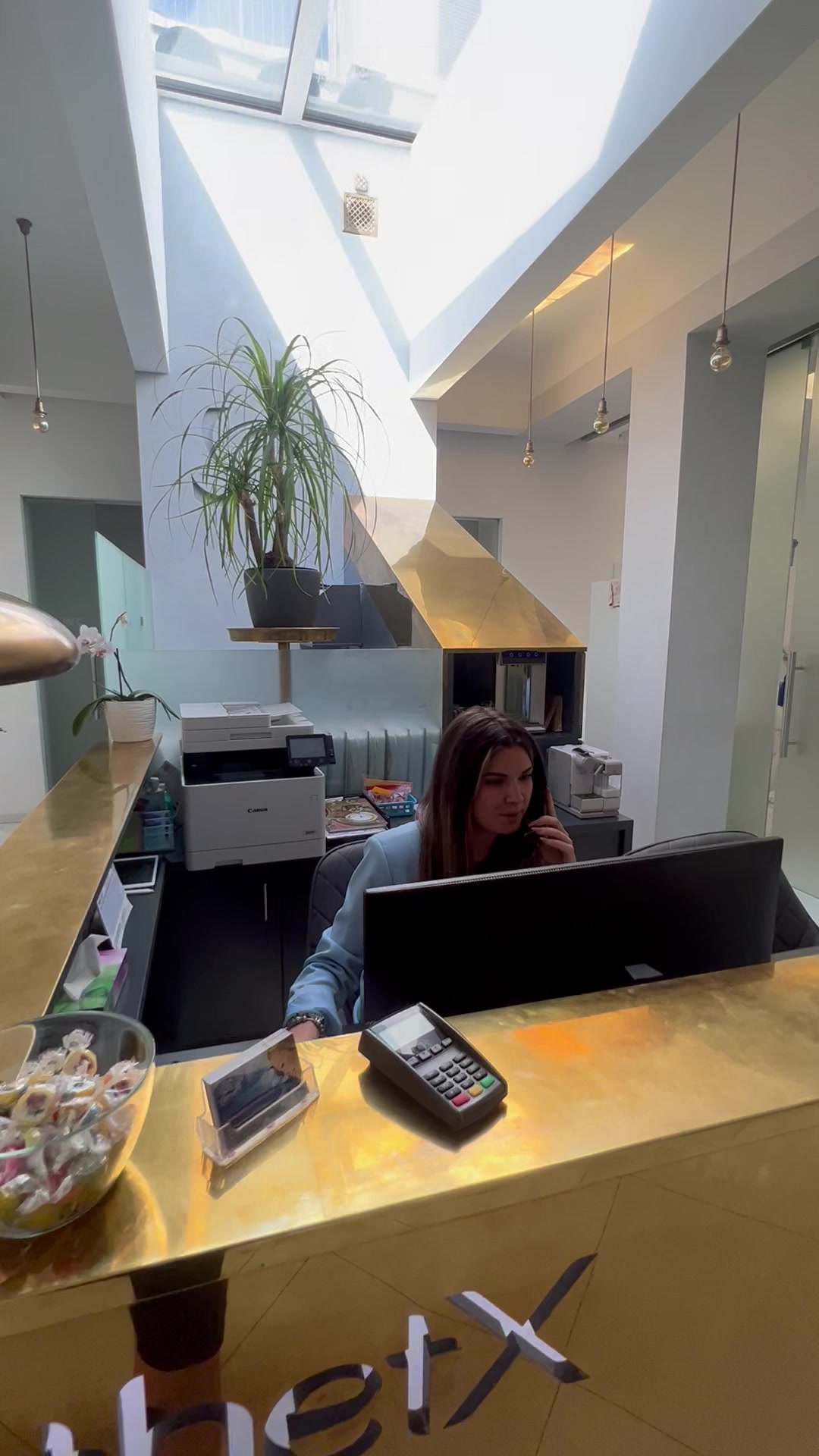 Klinika estetické stomatologie EsthetX foto 2 (náhled videa)