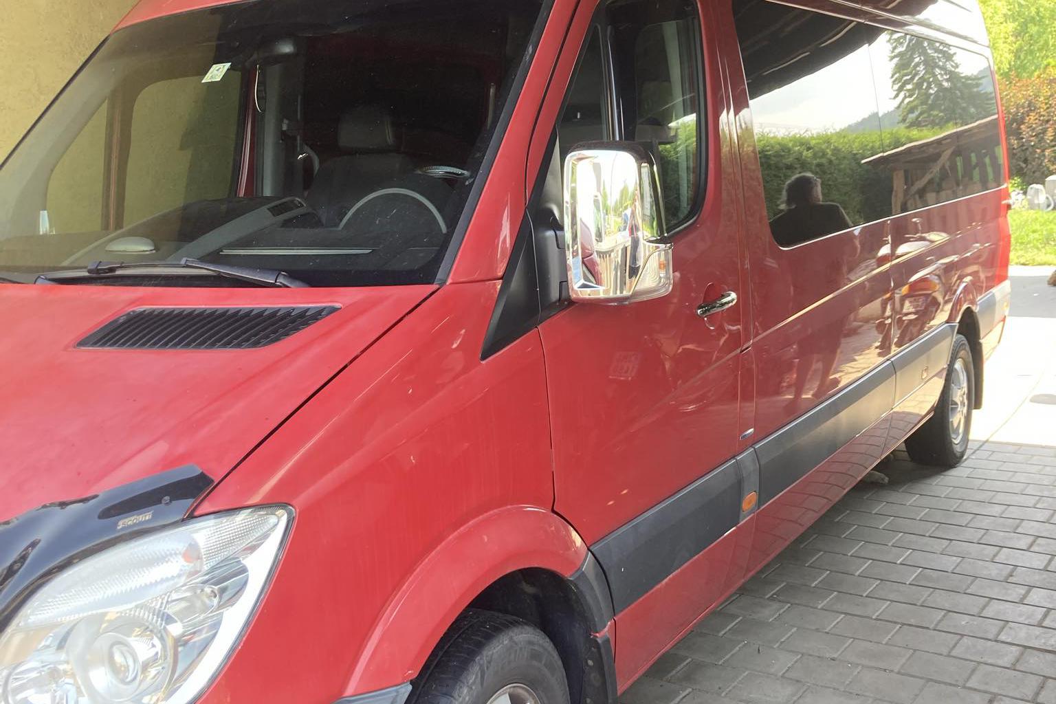 Přeprava minibusem Jiří Sapara