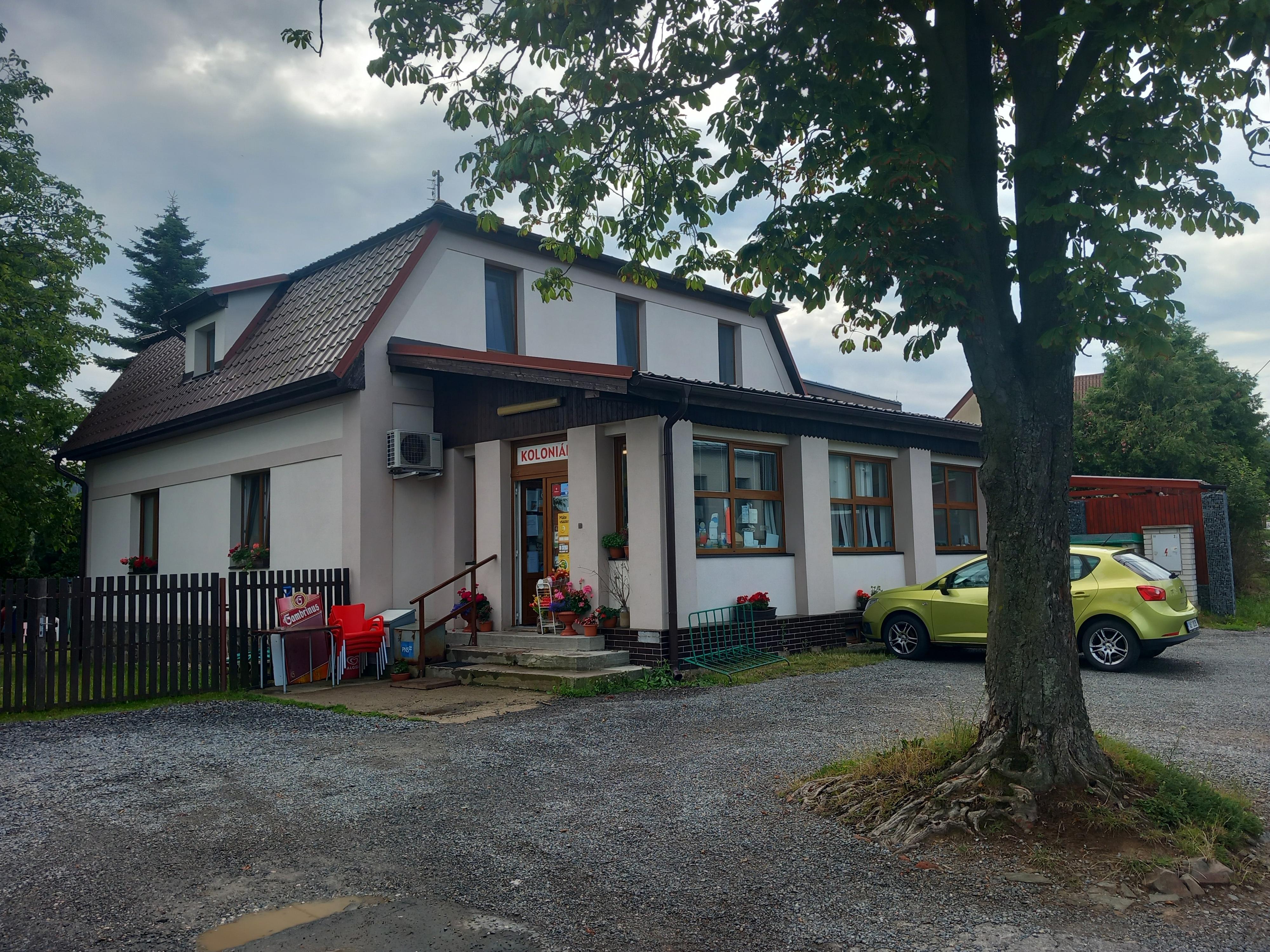 Koloniál u nádraží Čisovice foto 1