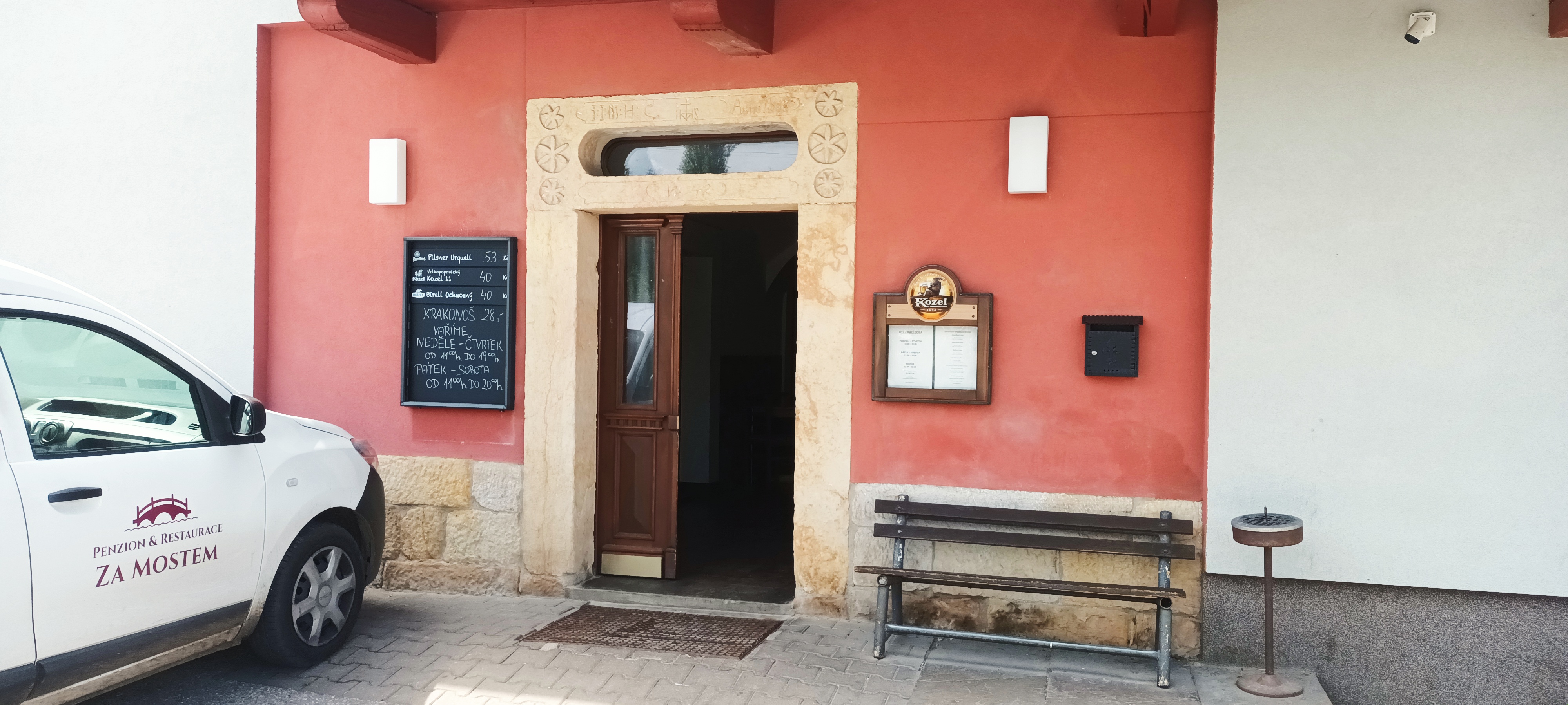 Restaurace Za Mostem foto 1