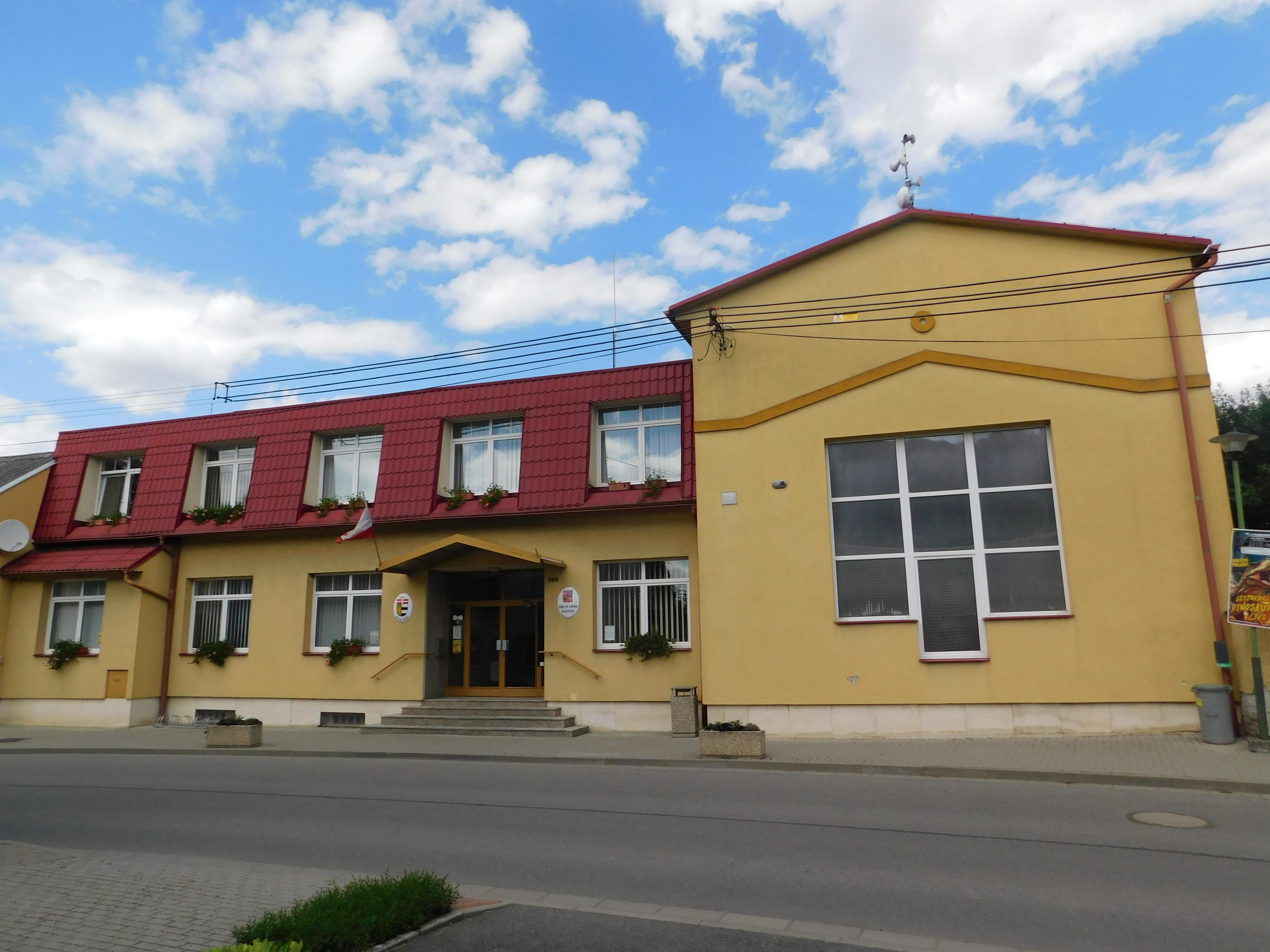 Roštění - obecní úřad foto 2