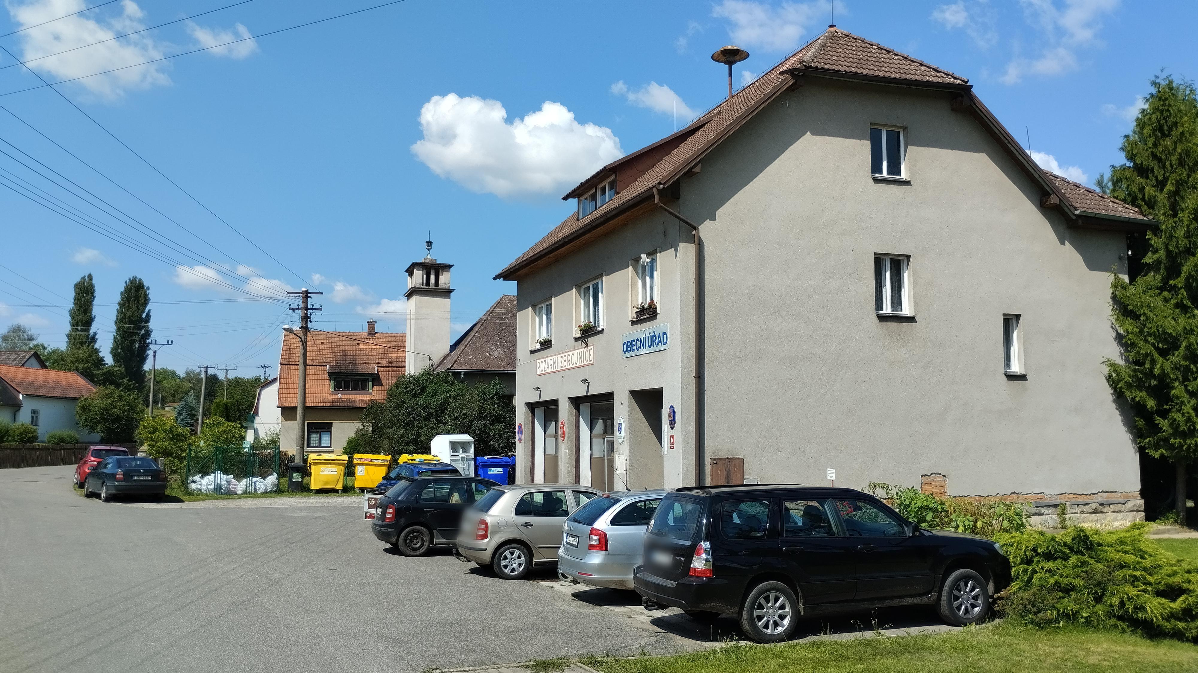 Mladějov - obecní úřad foto 2