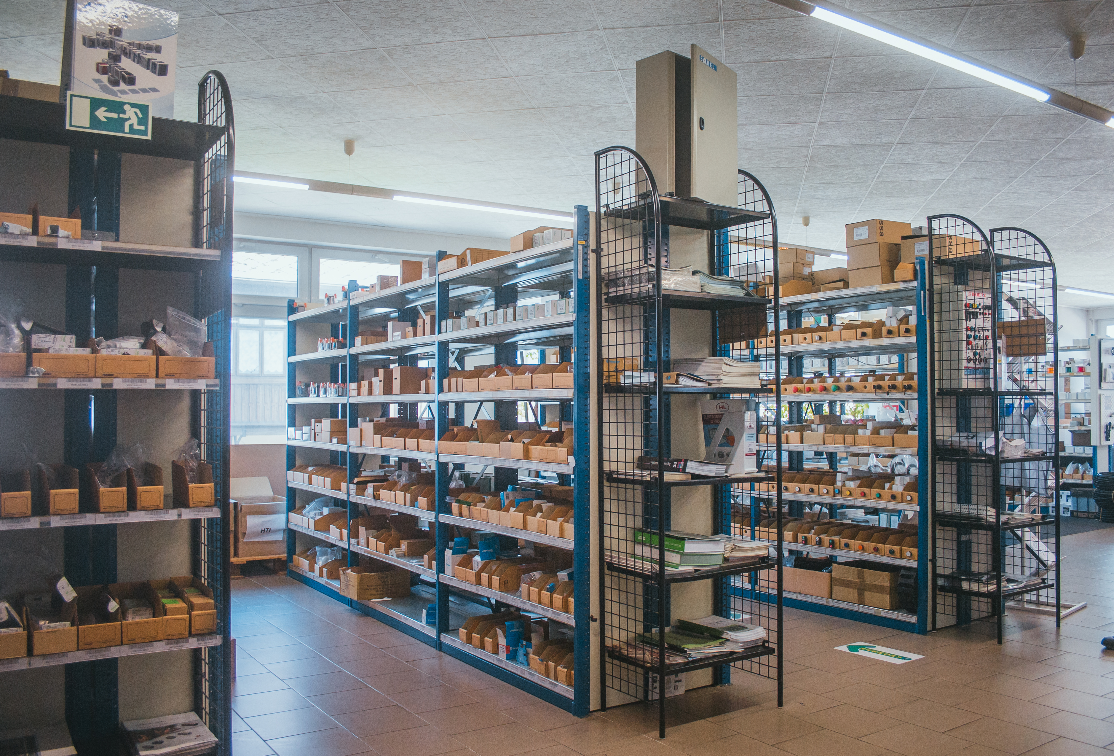 Axima | Elektrotechnický velkoobchod | Svitavy foto 3