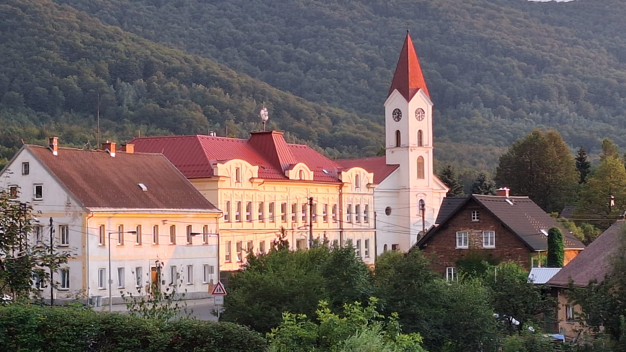 ZŠ a MŠ Bílý Potok foto 5