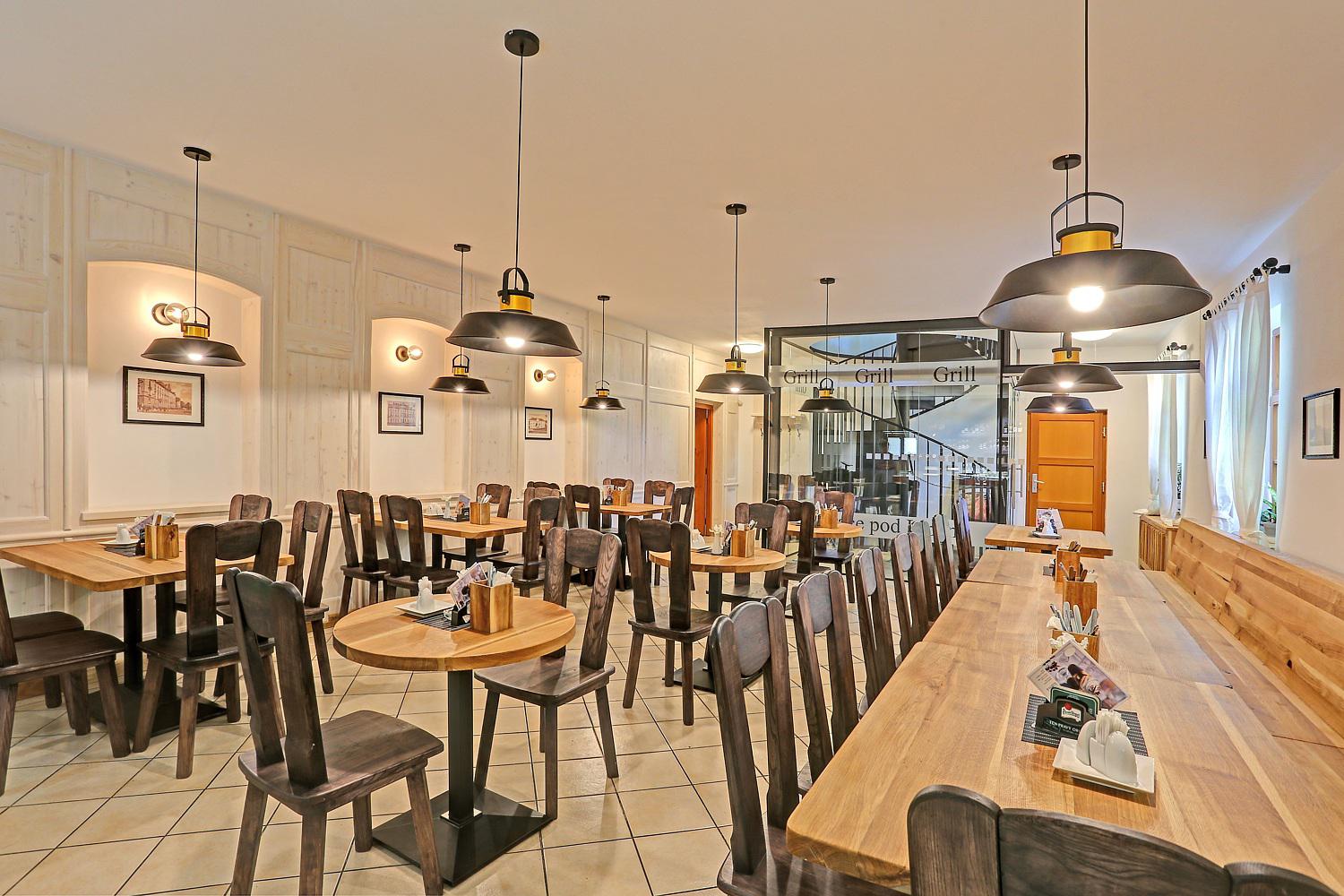 Restaurace Pod Lipami