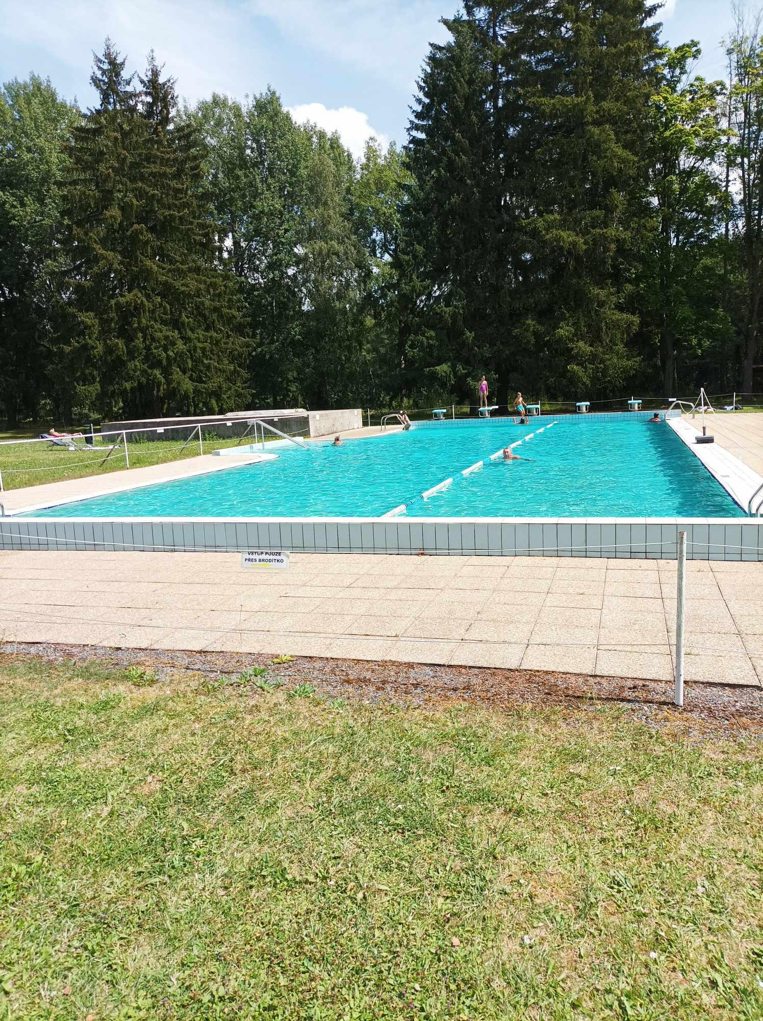 Plavecký bazén Staré Lázně foto 3