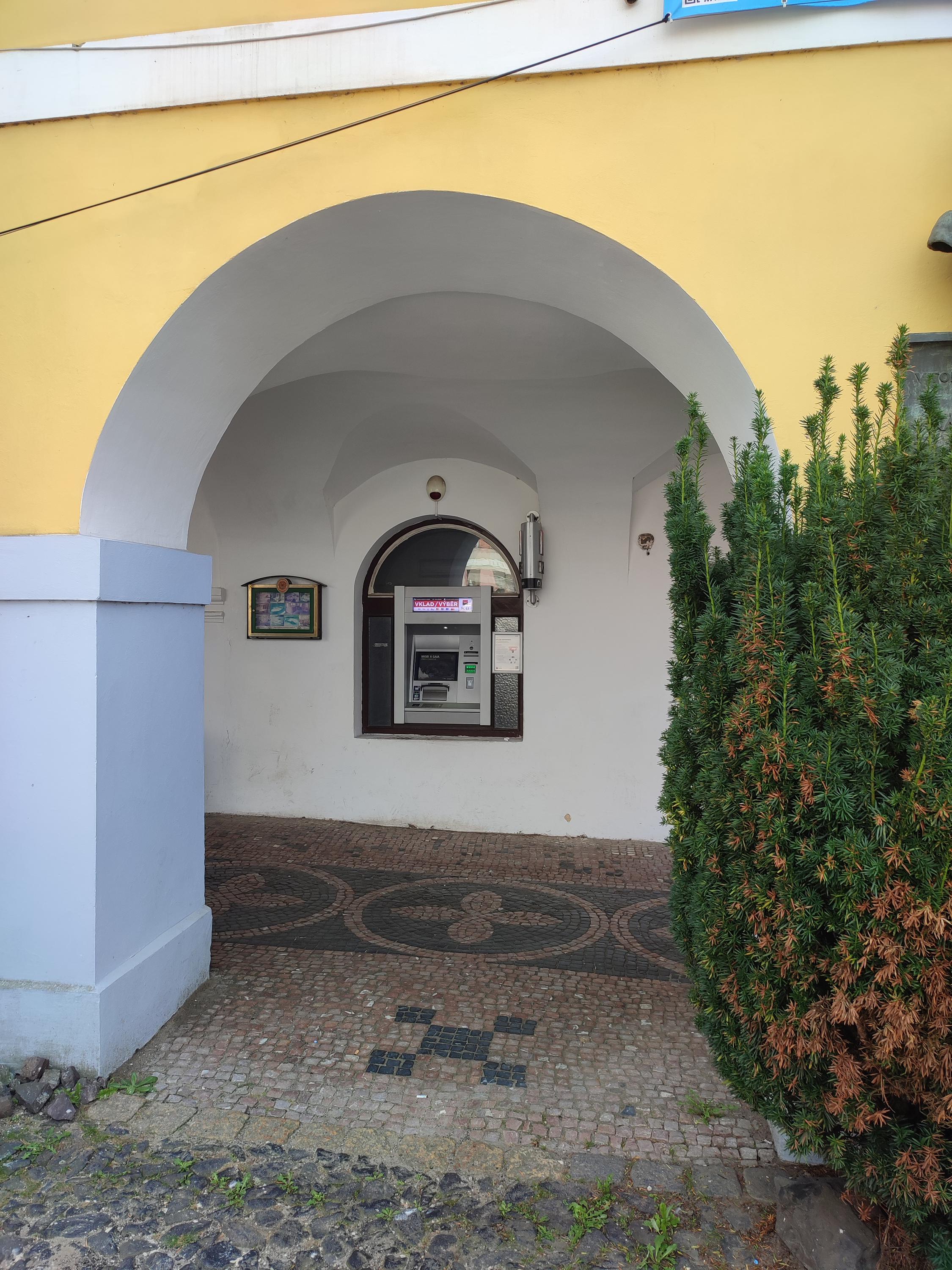 Bankomat Komerční banky foto 2