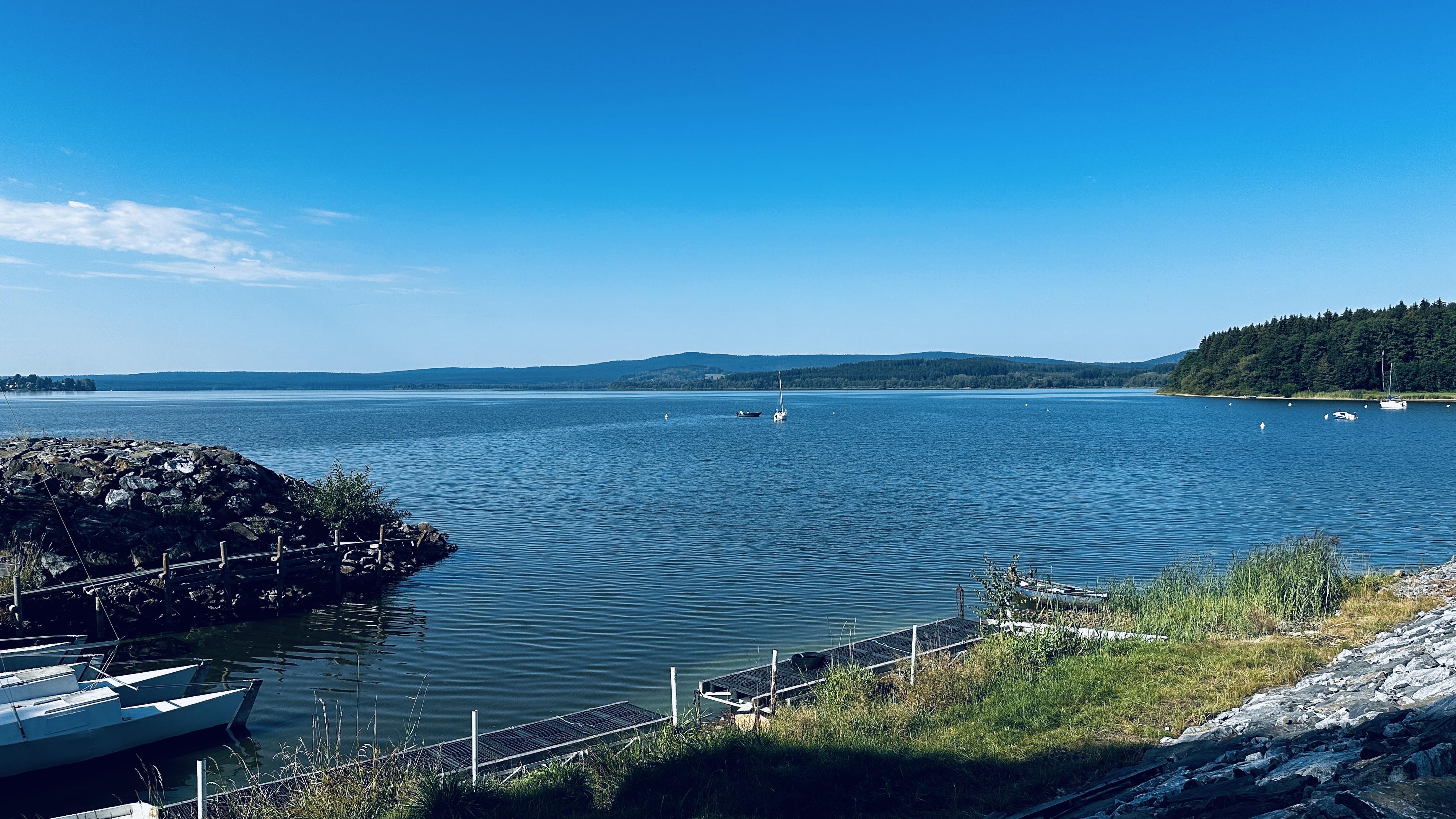 Půjčovna motorových člunů Lipno foto 3