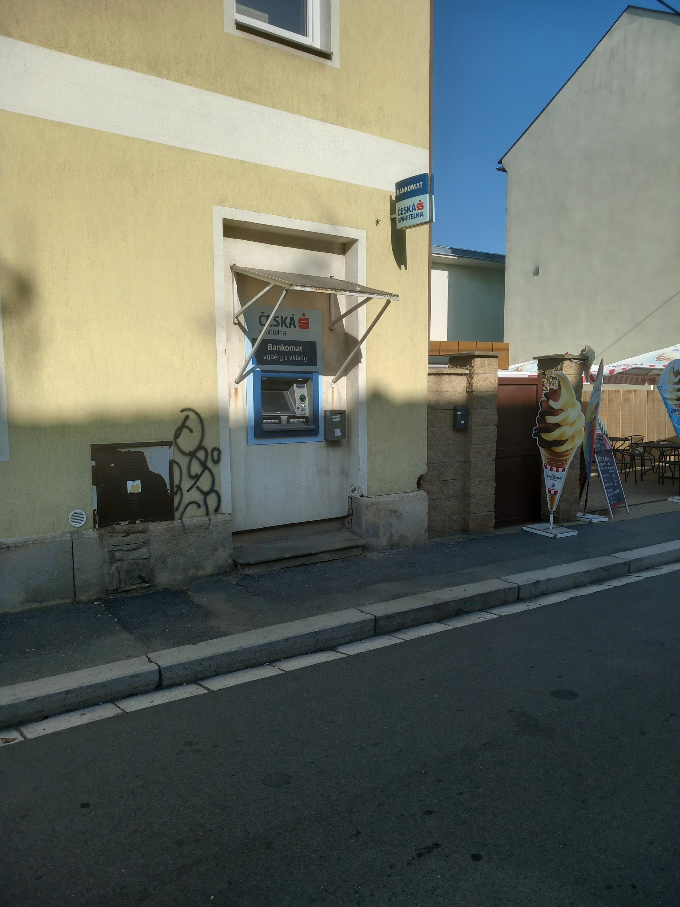 Bankomat České spořitelny foto 2