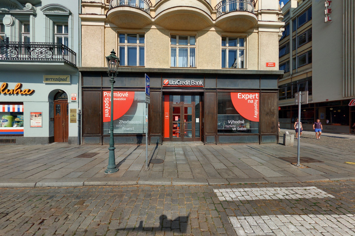 Bankomat UniCredit Bank Czech Republic foto 3
