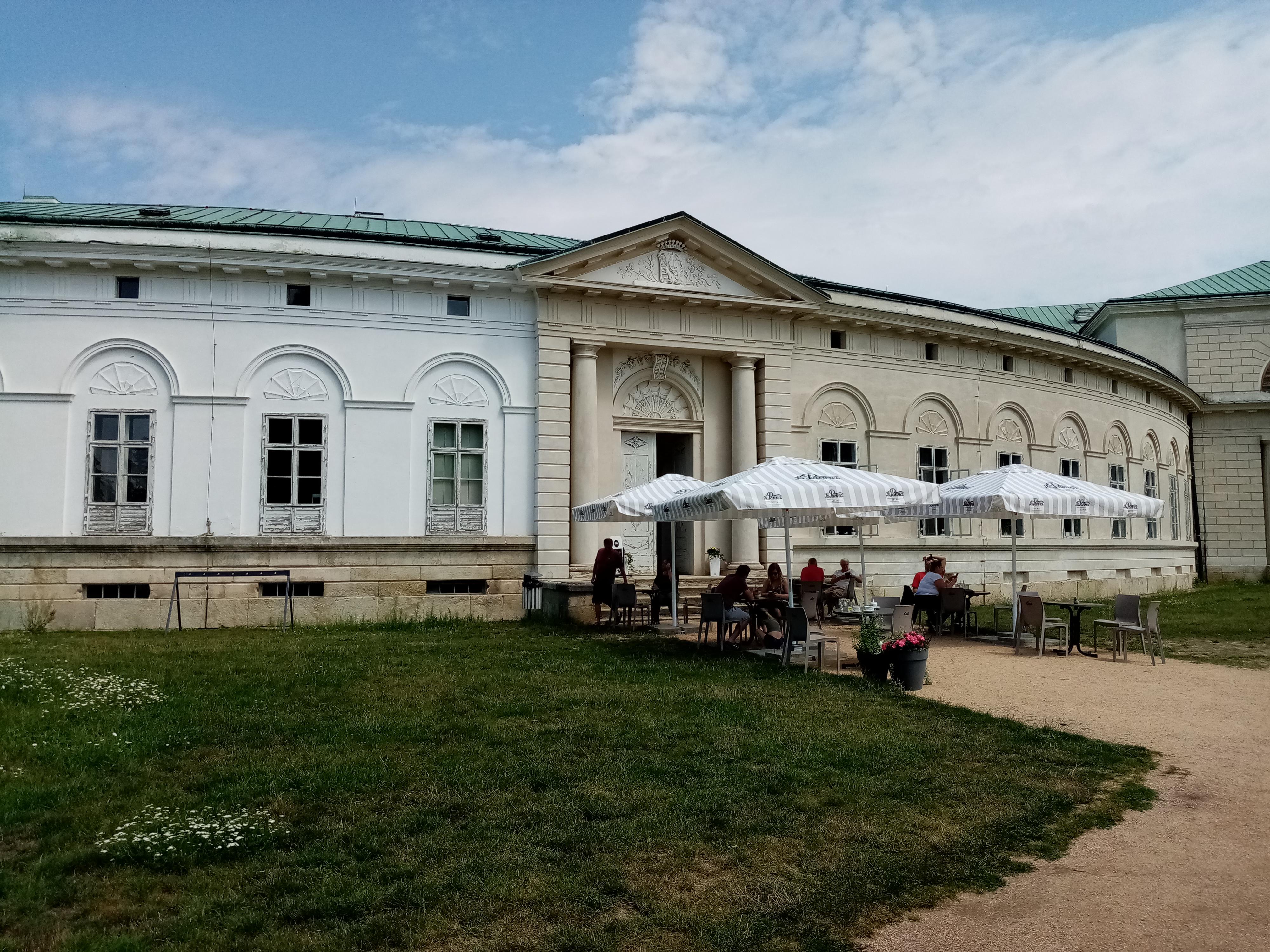 Zámecká kavárna Kačina foto 6