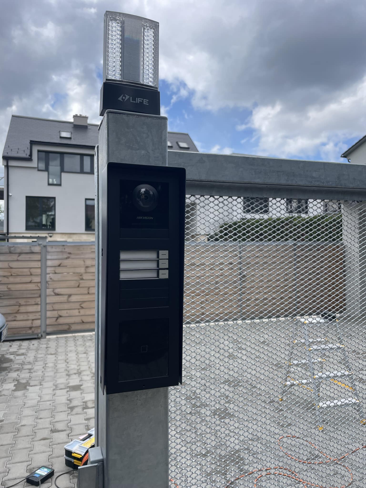 LowVoltage s.r.o. - kamerové, zabezpečovací a datové systémy - elektroinstalace foto 3