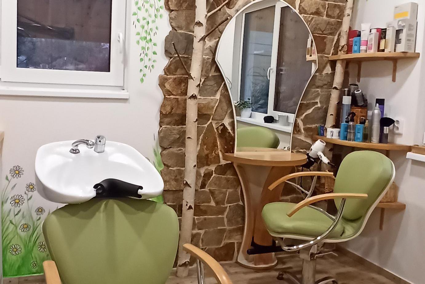 Kopretinka - vlasy s láskou