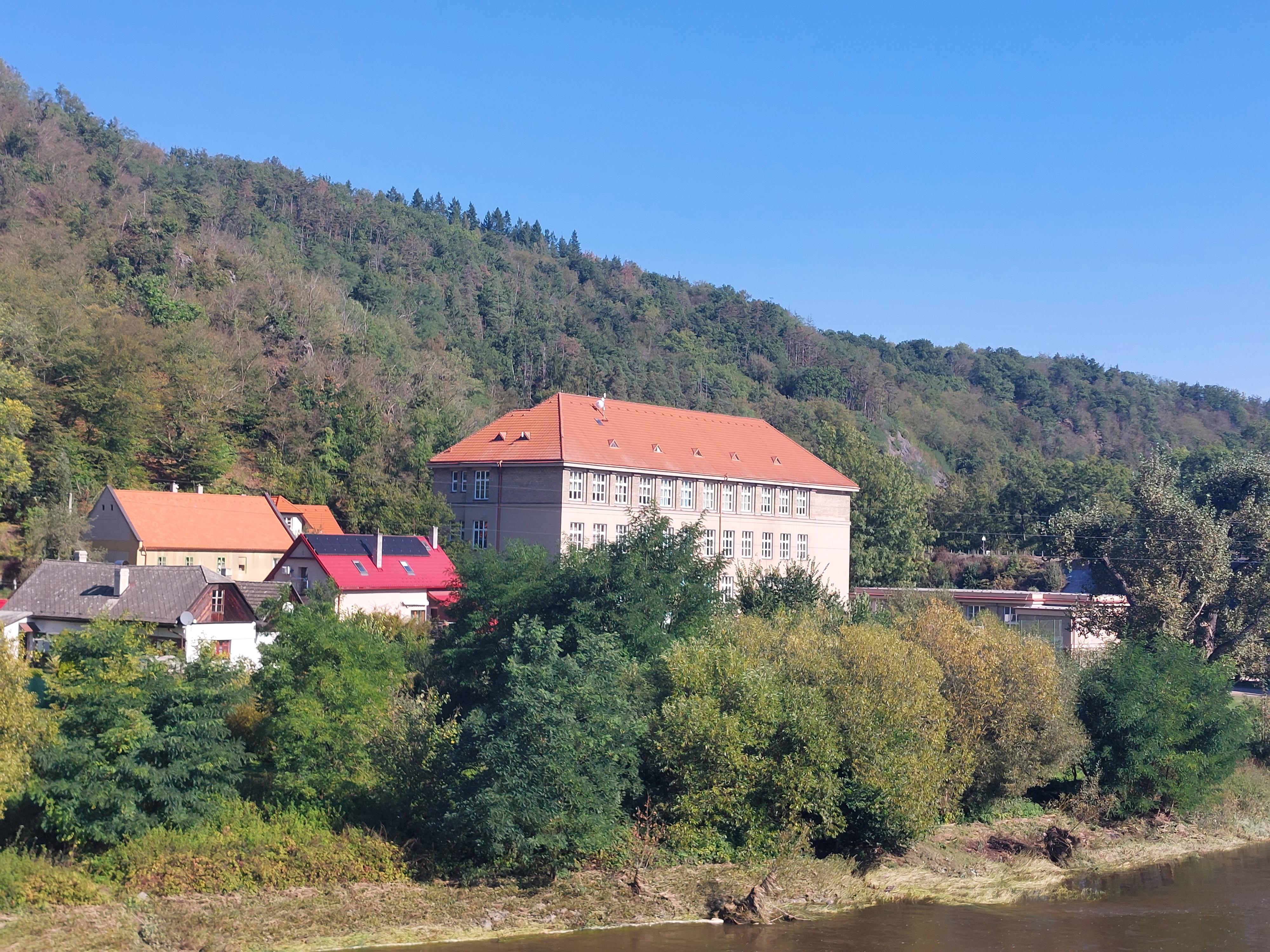 Základní škola a Mateřská škola Křivoklát foto 5