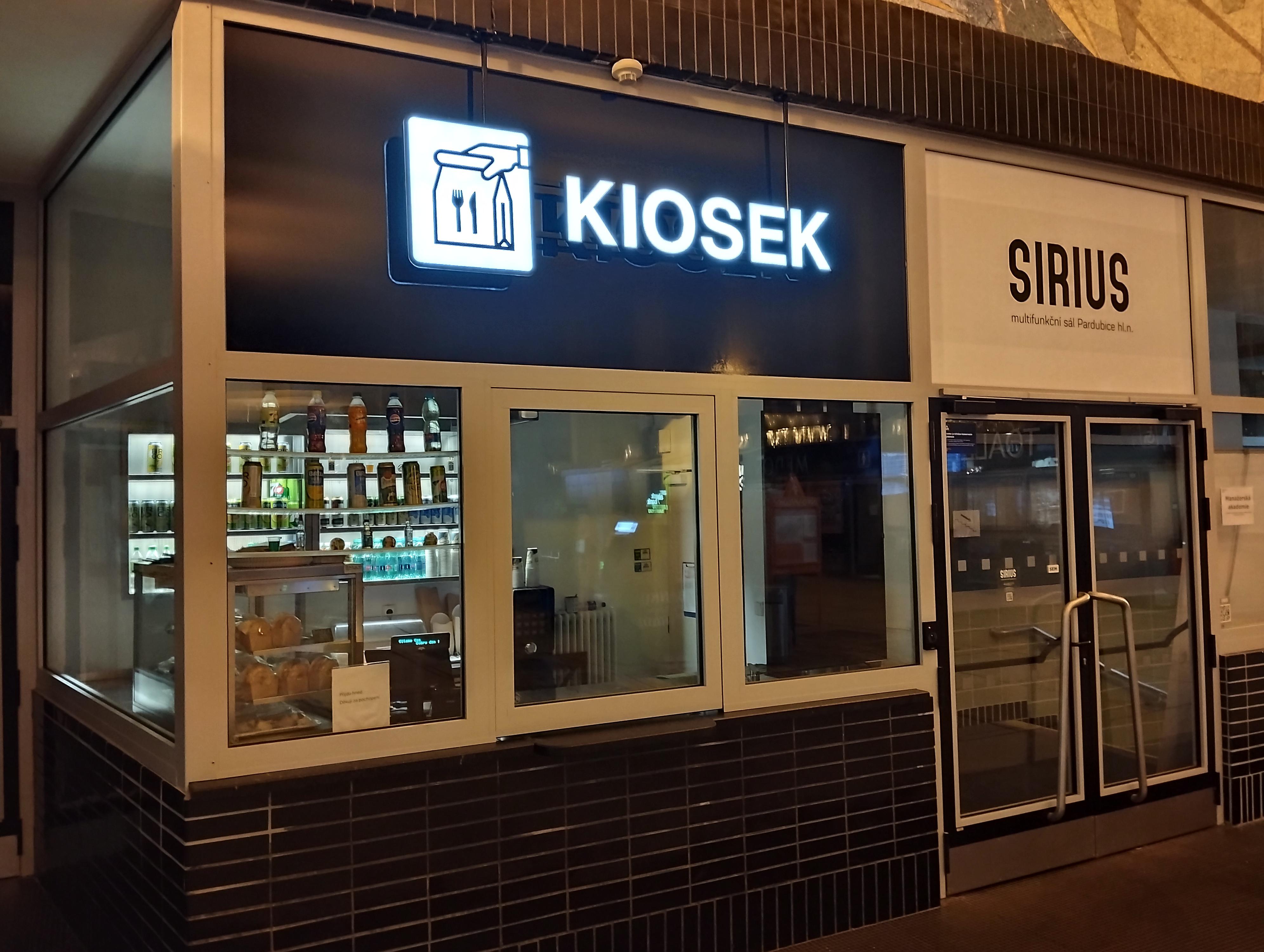 Kiosek Pardubice hlavní nádraží foto 1