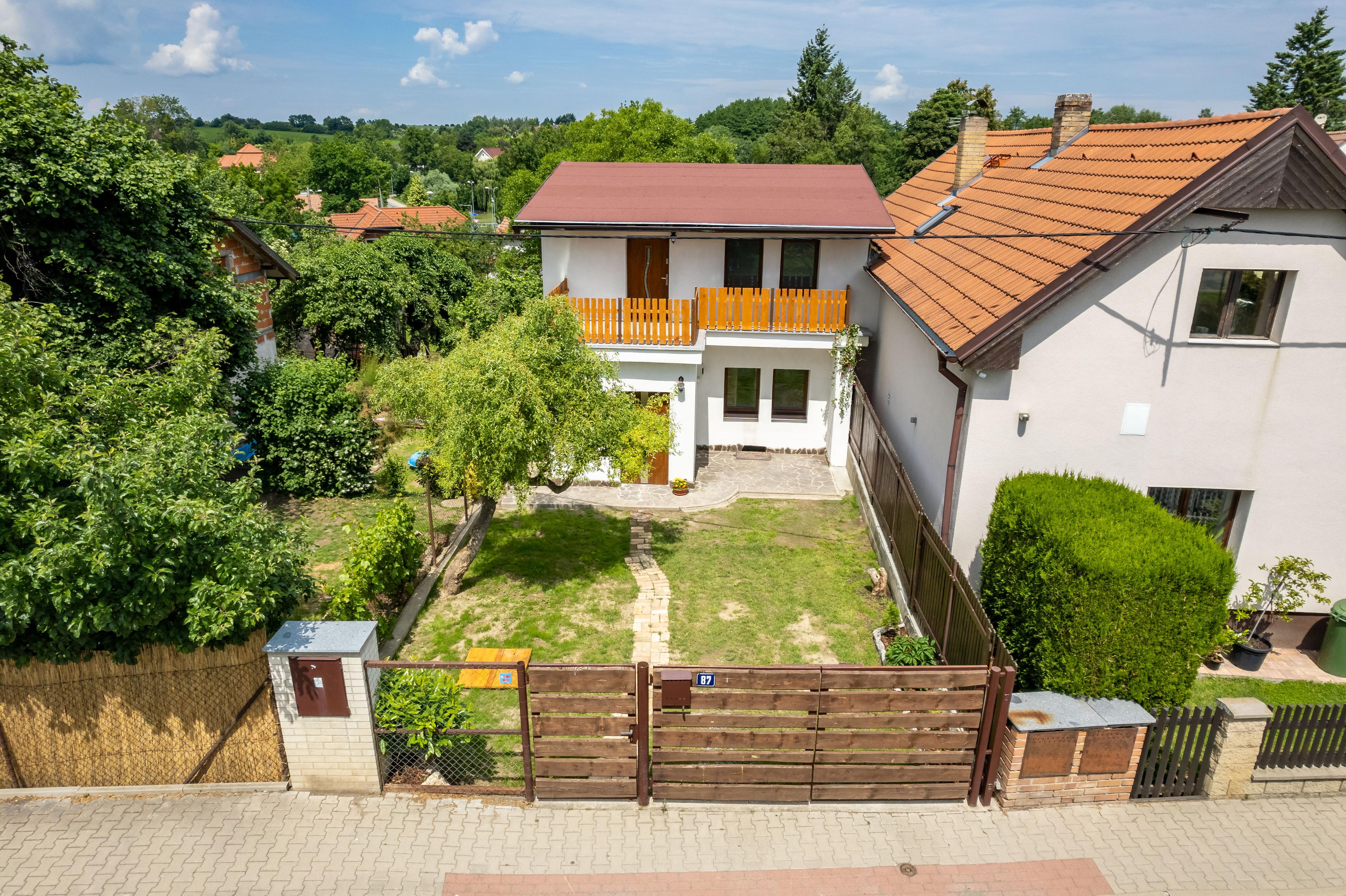 TOP MAKLÉŘKY - Lenka Bitrmanová  - realitní makléřka foto 3