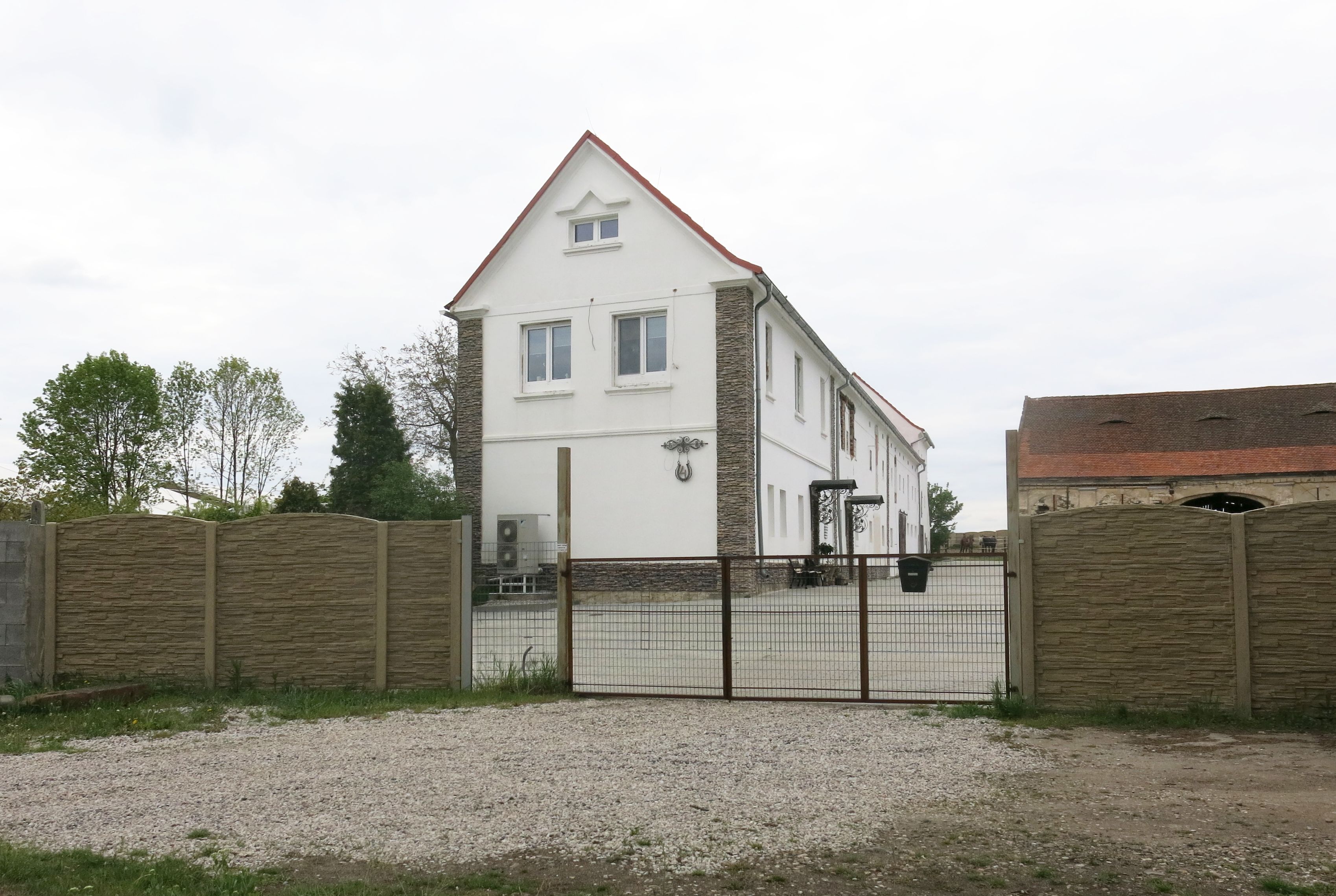 Jezdecká stáj Přeskaky foto 1