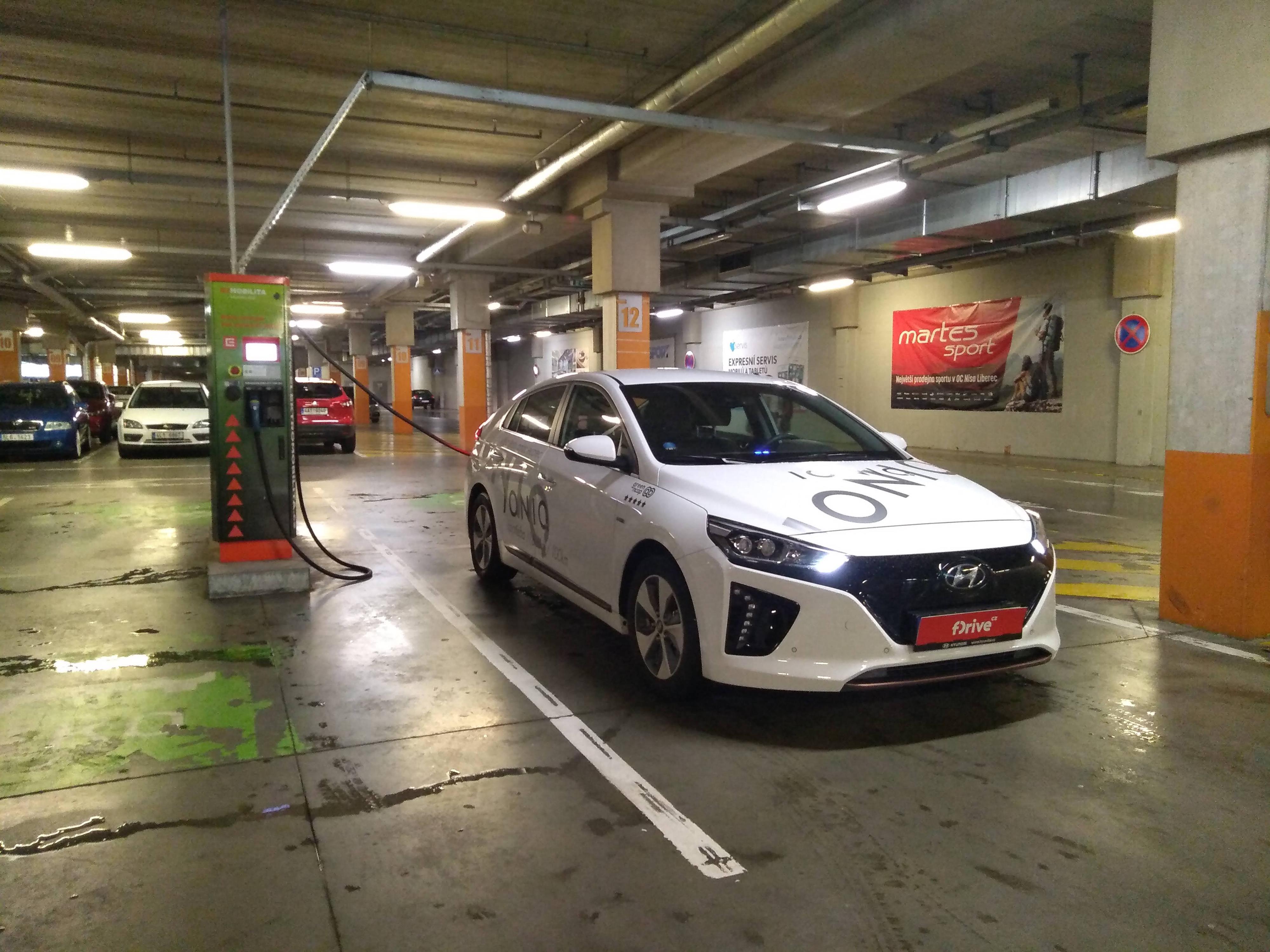 Nabíjecí stanice ČEZ foto 2