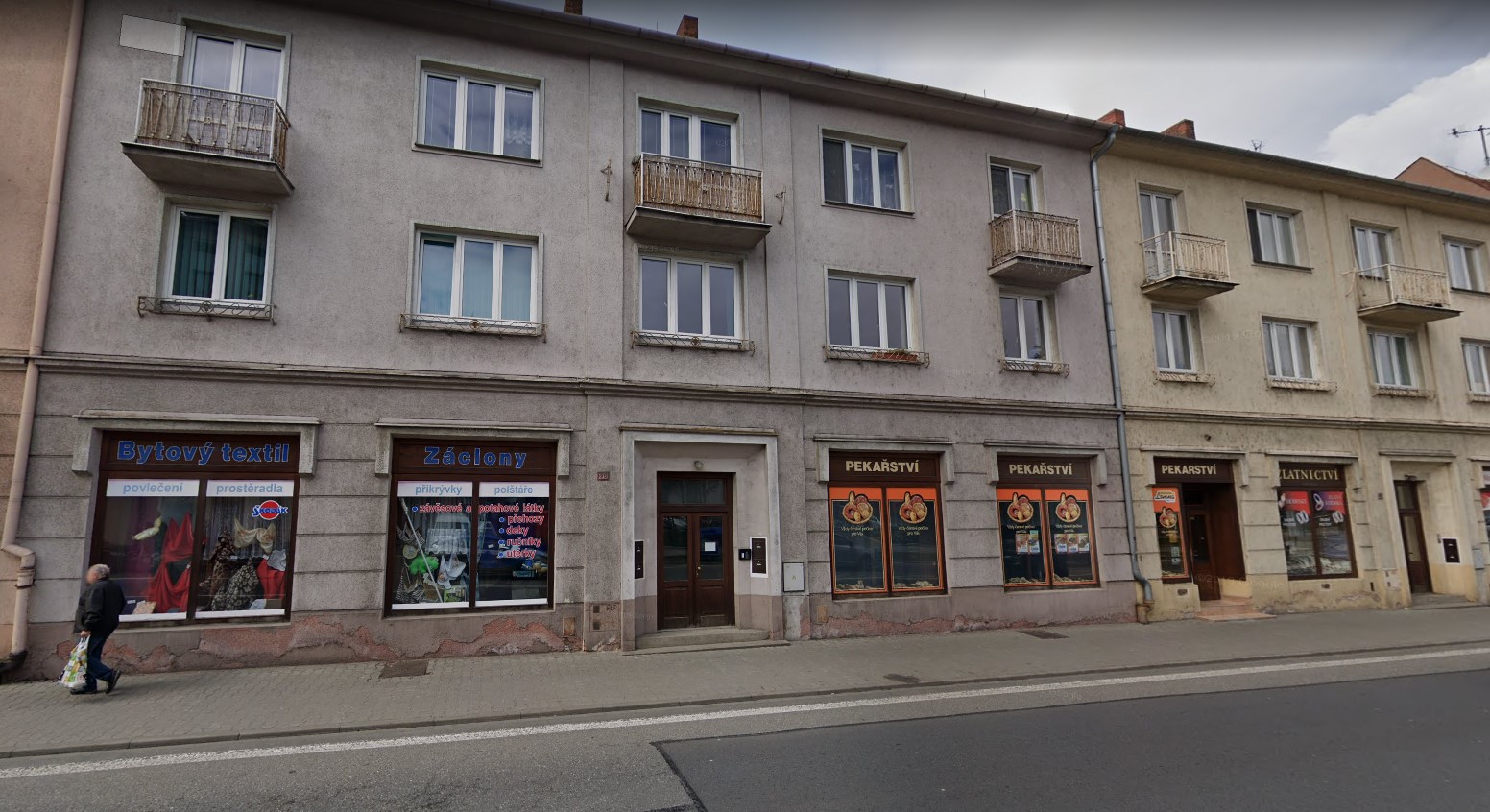 Stavba nových počítačů Alan Carbol foto 2