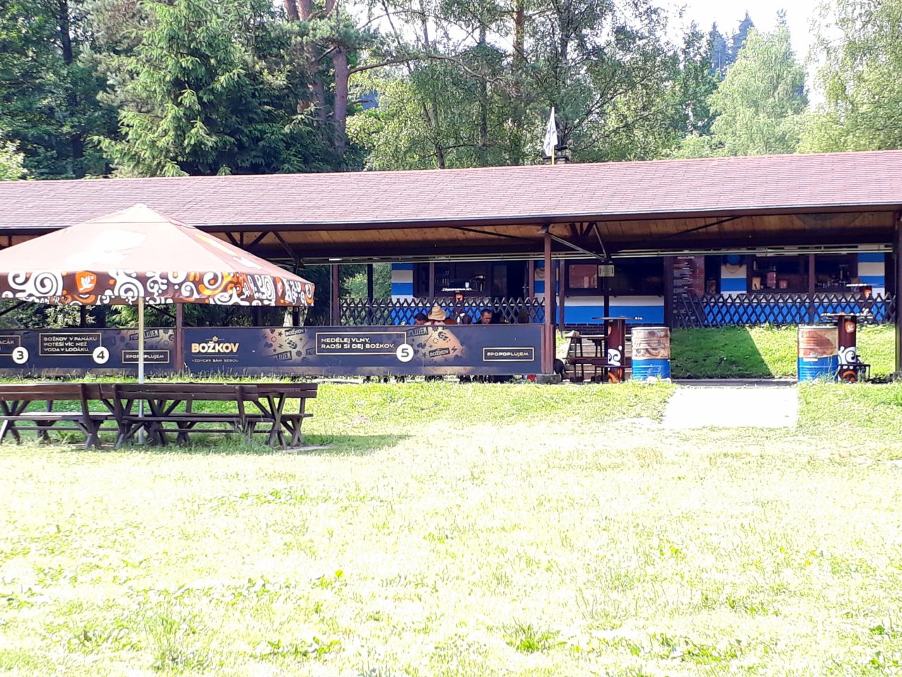 Kemp Na Pískárně - restaurace foto 2