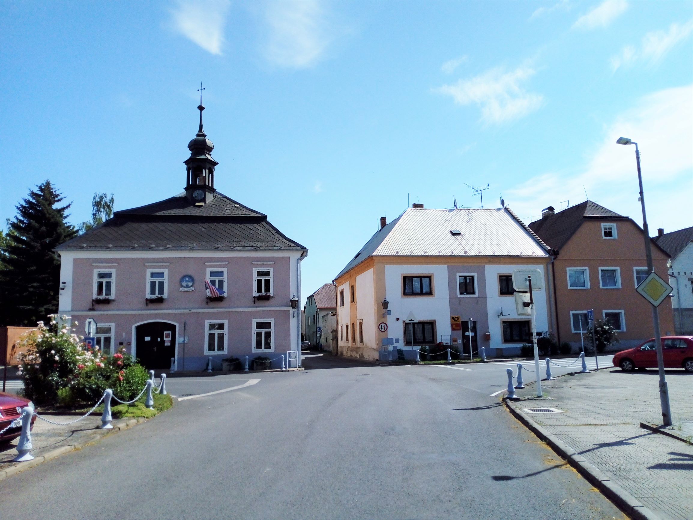 Vilémov - obecní úřad foto 3